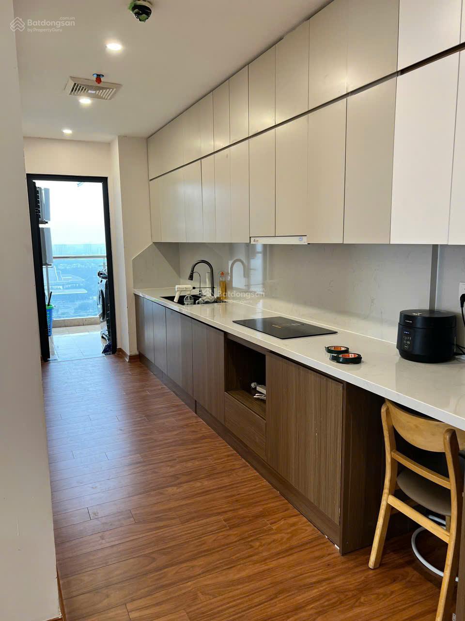 Chính chủ cho thuê CC tại The Sun Mễ Trì 3 Phòng ngủ đổ cơ bản, vào được ngay. LH: 0915 939 ***