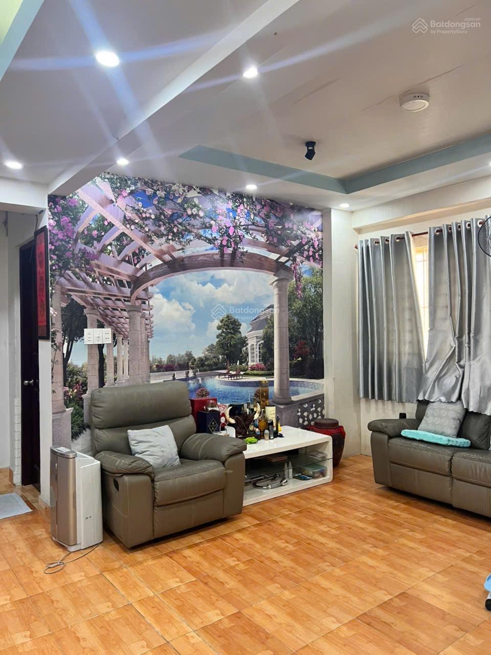 Cần bán gấp căn hộ Mỹ Thuận Phường 16 Q8 DT 107m2, 2 phòng ngủ, 2WC, view thoáng mát căn góc, n