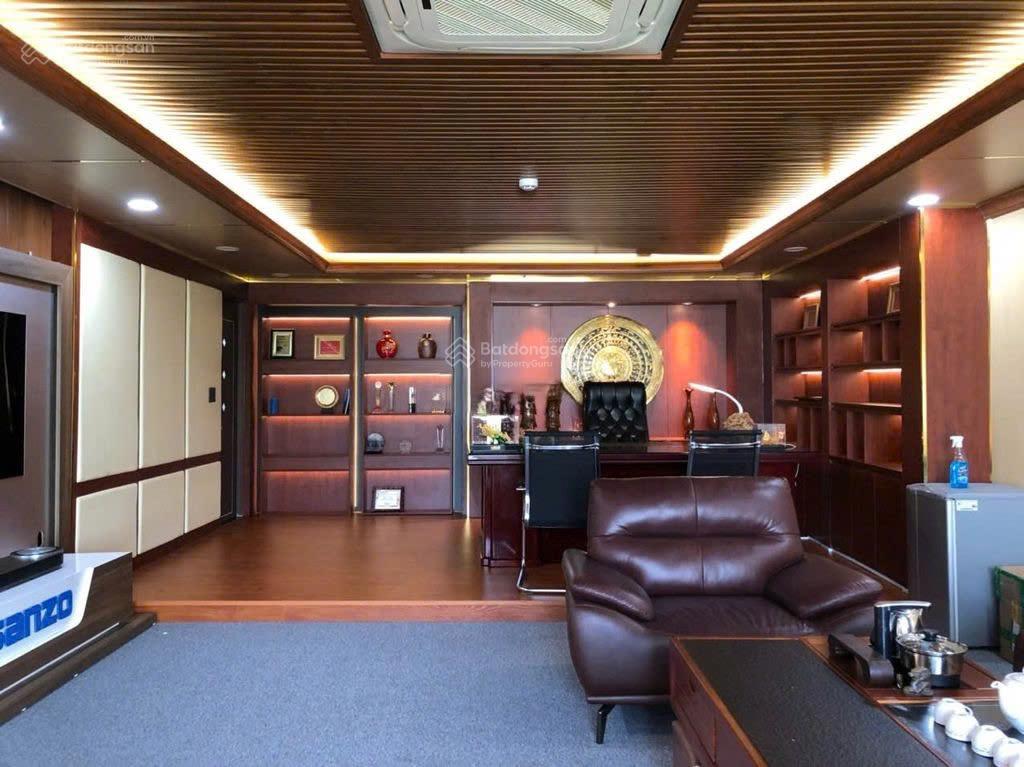 Cho Thuê Tòa Nhà Văn Phòng Đường C1, Phường 13, Ngay Ga T3. Hầm, Trệt, Lửng, 4 Lầu. Có PCCC Cho Thuê Tòa Nhà Văn Phòng Đường C1, Phường 13, Ngay Ga T3. Hầm, Trệt, Lửng, 4 Lầu. Có PCCC