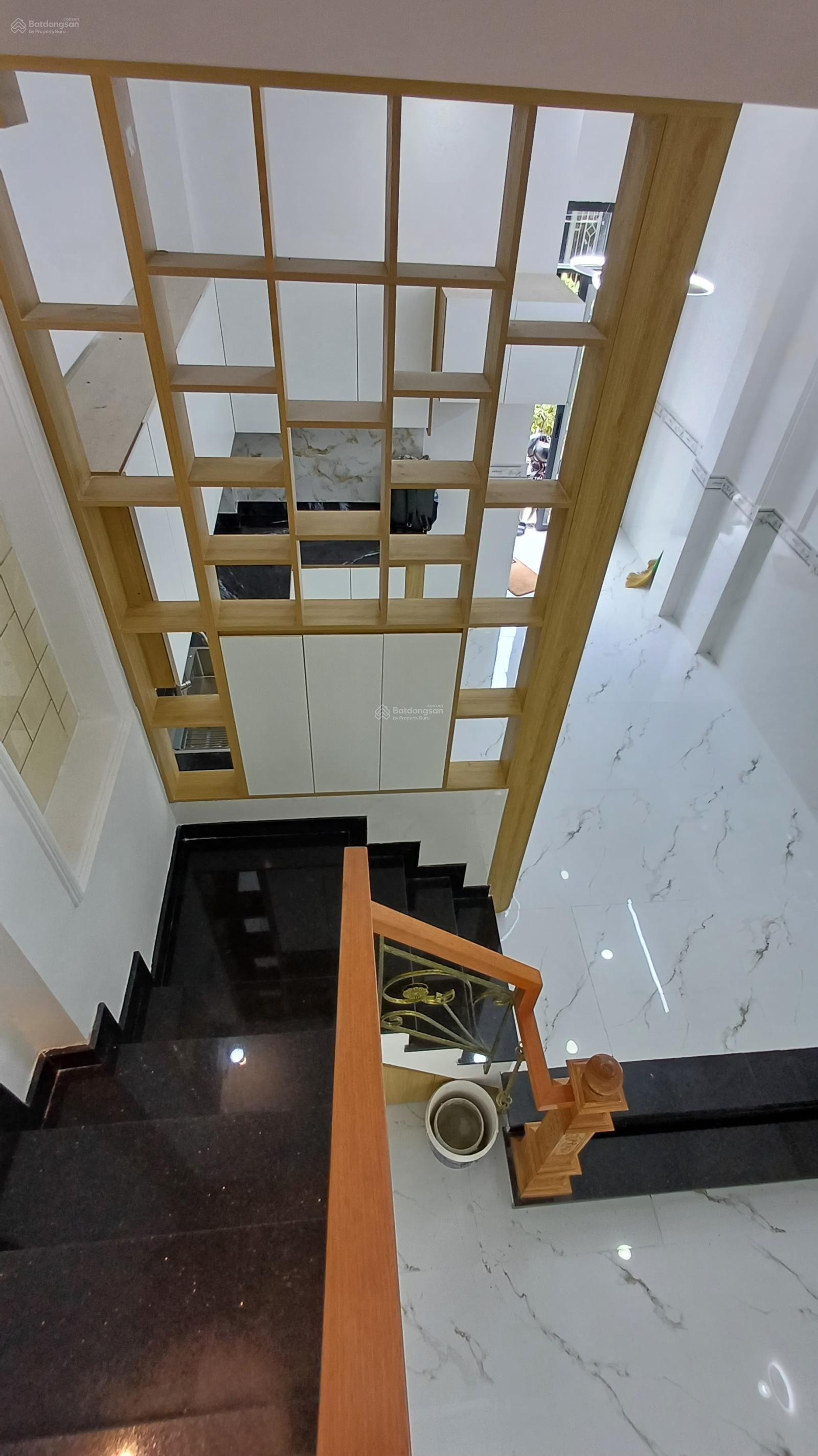 GIẢM CHÀO 7,5 TỶ BÁN GẤP NHÀ PHỐ 4 TẦNG, Ngang 4m Dài 16m Công Nhận Đủ, 2 MẶT TIỀN HẺM Ô TÔ P6.Q8.