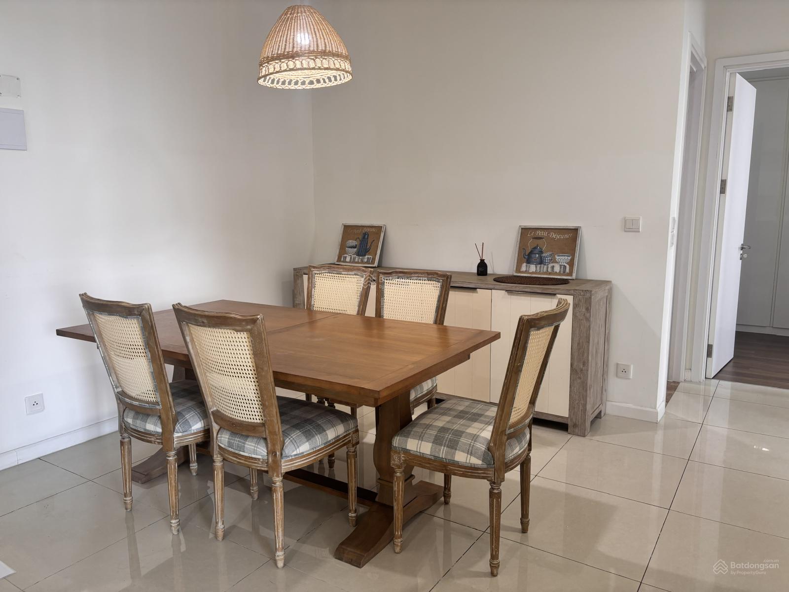 Cho thuê căn hộ 2PN Estella Heights full nội thất view hồ bơi - Tháp TTTM - Giá chỉ 40 triệu