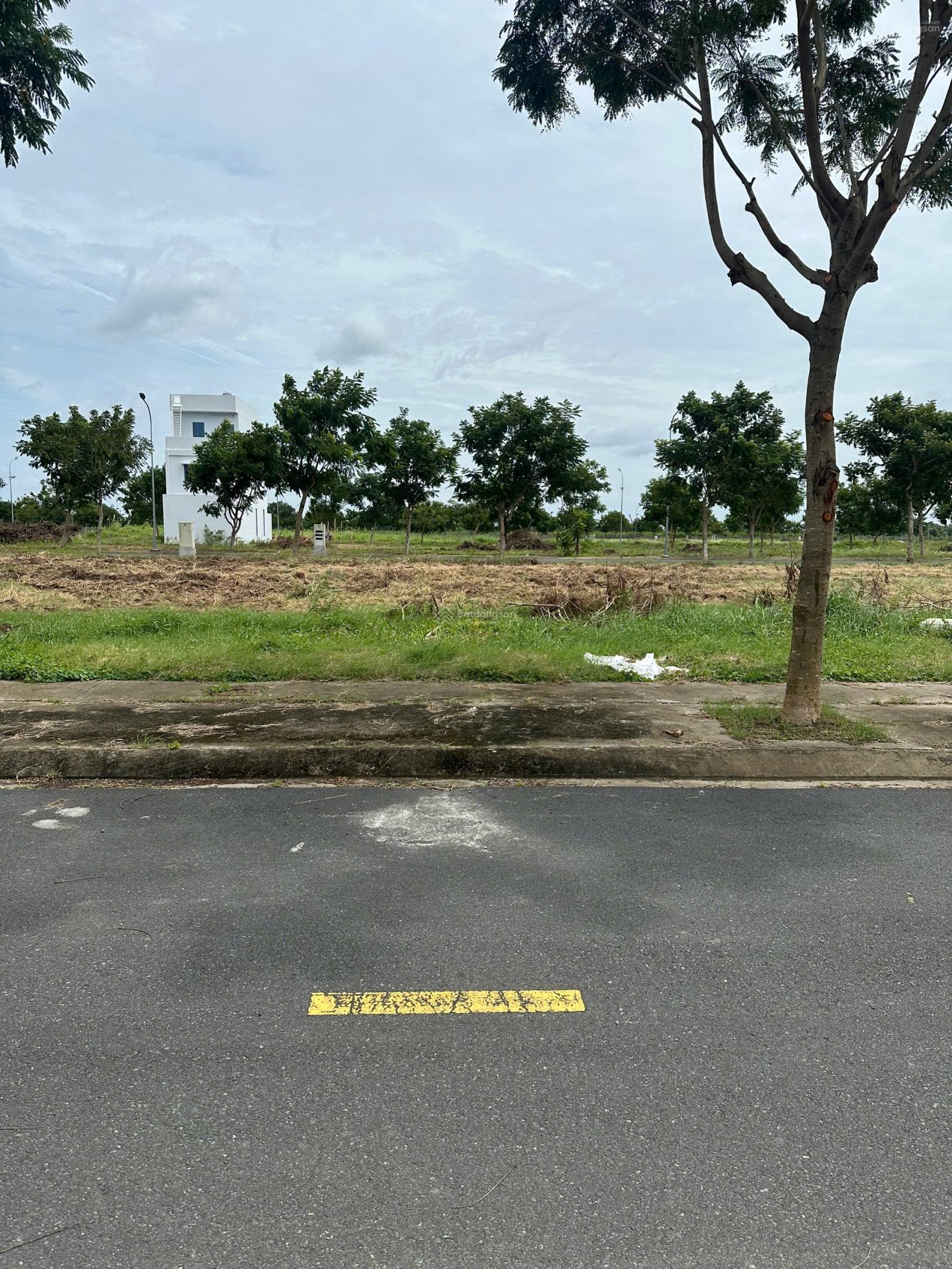 Bán gấp đất nền dự án Hiệp Phước Harbour View, 1,25 tỷ, 80m2, lh: 0903 333 *** Tuyền ạ