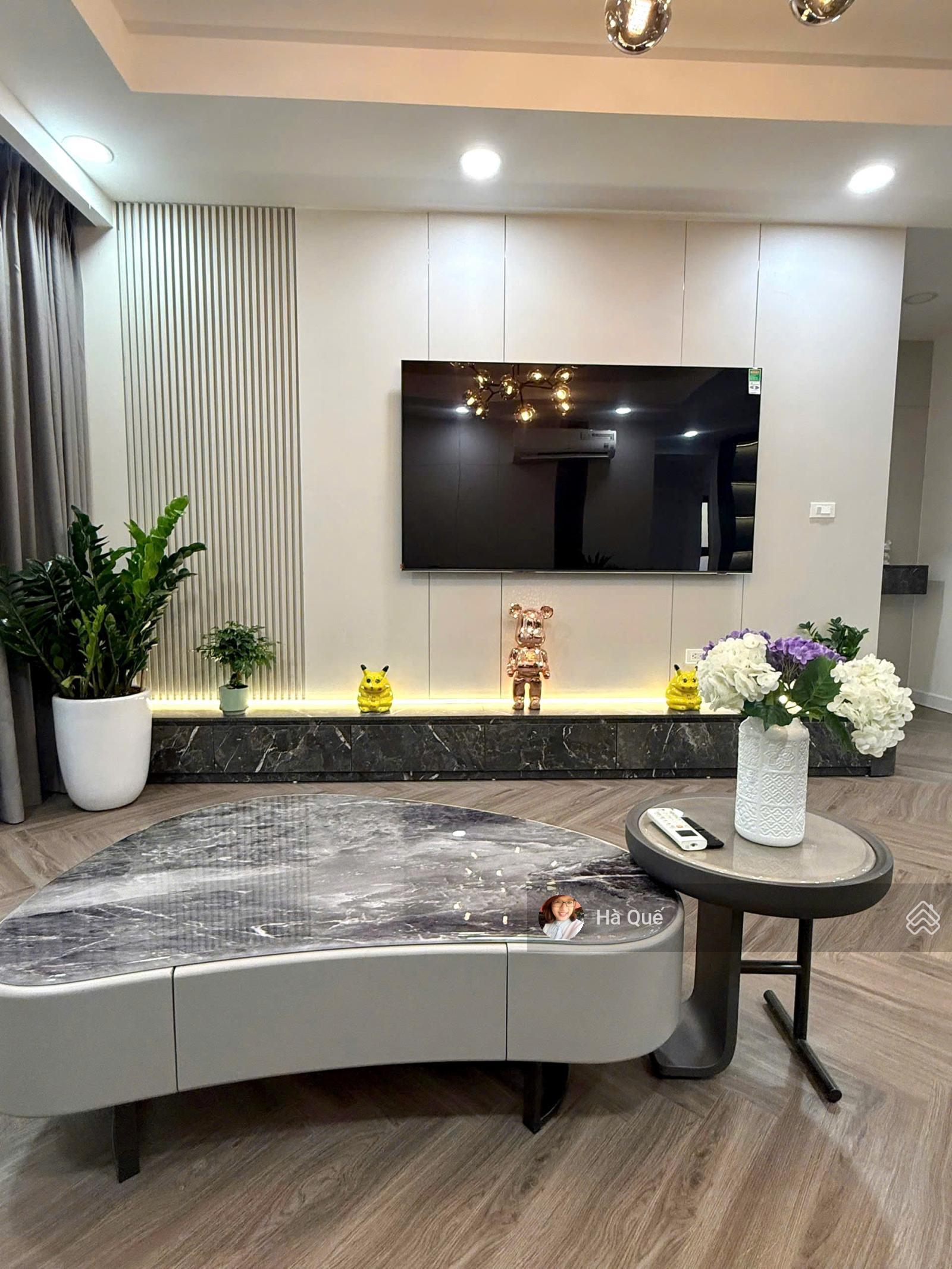 EM QUẾ BÁN CĂN HỘ TẠI SKYLAKE - 2PN- 69m2- giá 8,x tỷ - Căn Góc 3 PN- 96m2- Giá 12,x tỷ