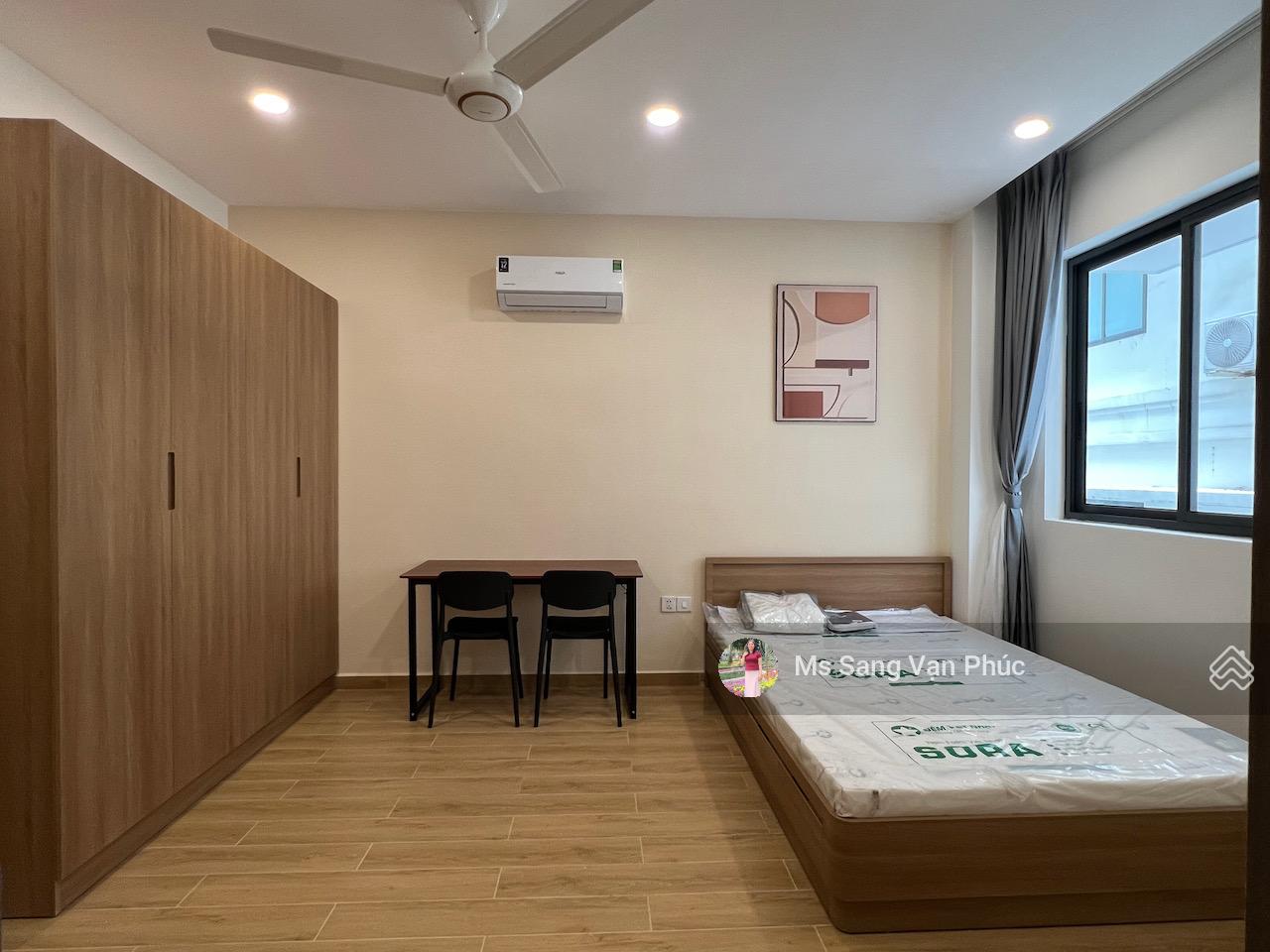 Căn hộ studio 30m2 - cửa sổ lớn ở Vạn Phúc. Nhà mới 100%, nội thất đẹp, tự do, thang máy. Giá 8 tr