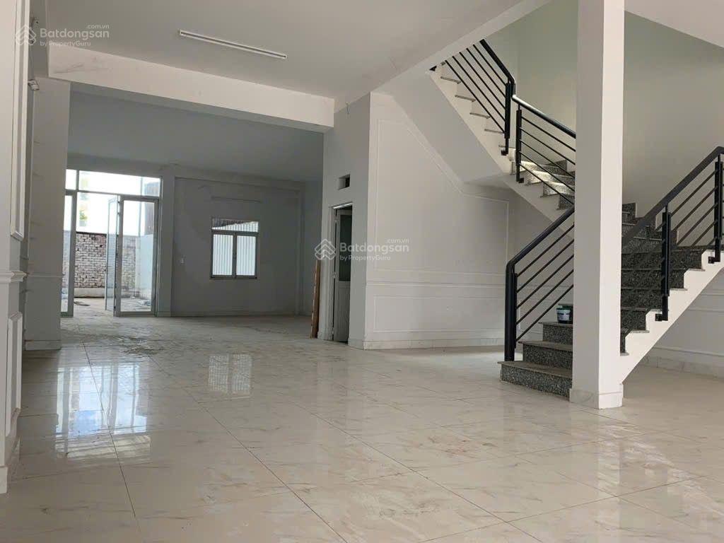 Bán Tòa Nhà MTKD đường Hoàng Hữu Nam, Thủ Đức - Gần BXMD - Suối Tiên.