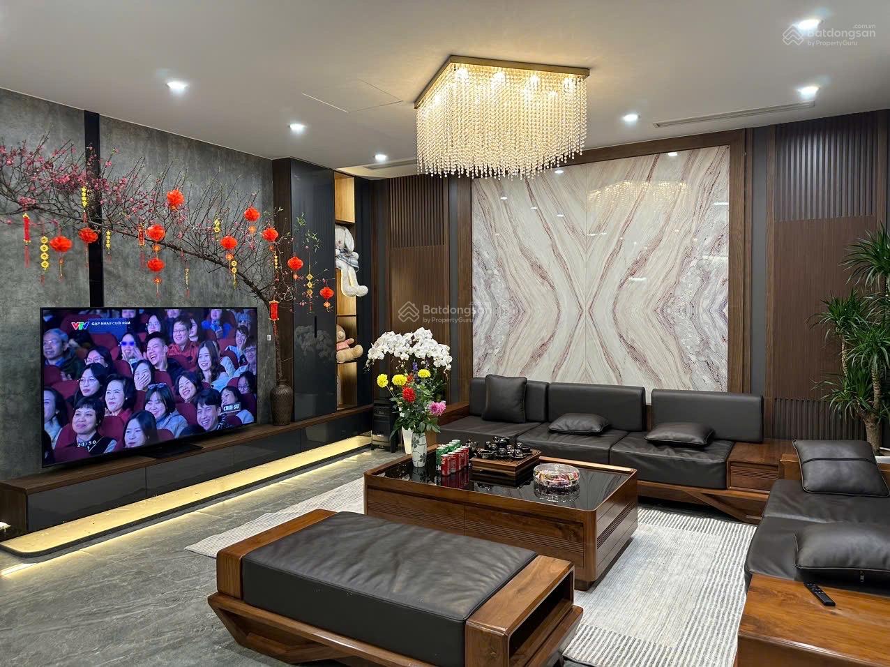 Bán gấp LK 90m2 / MT 6m hoàn thiện full nội thất siêu đẹp, có thang máy đường 15m giá tốt