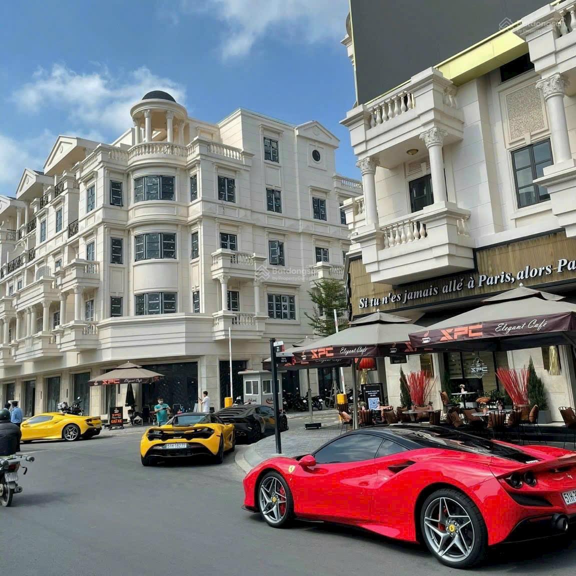 30 tỷ - (6x20m) 1 trệt 4 lầu có thang máy!