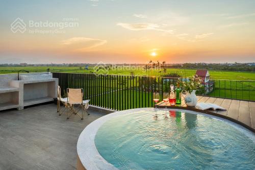 BÁN ĐẤT MẶT TIỀN LÝ THÁI TỔ  VIEW LÚA SAU LƯNG 900m 80 tỷ