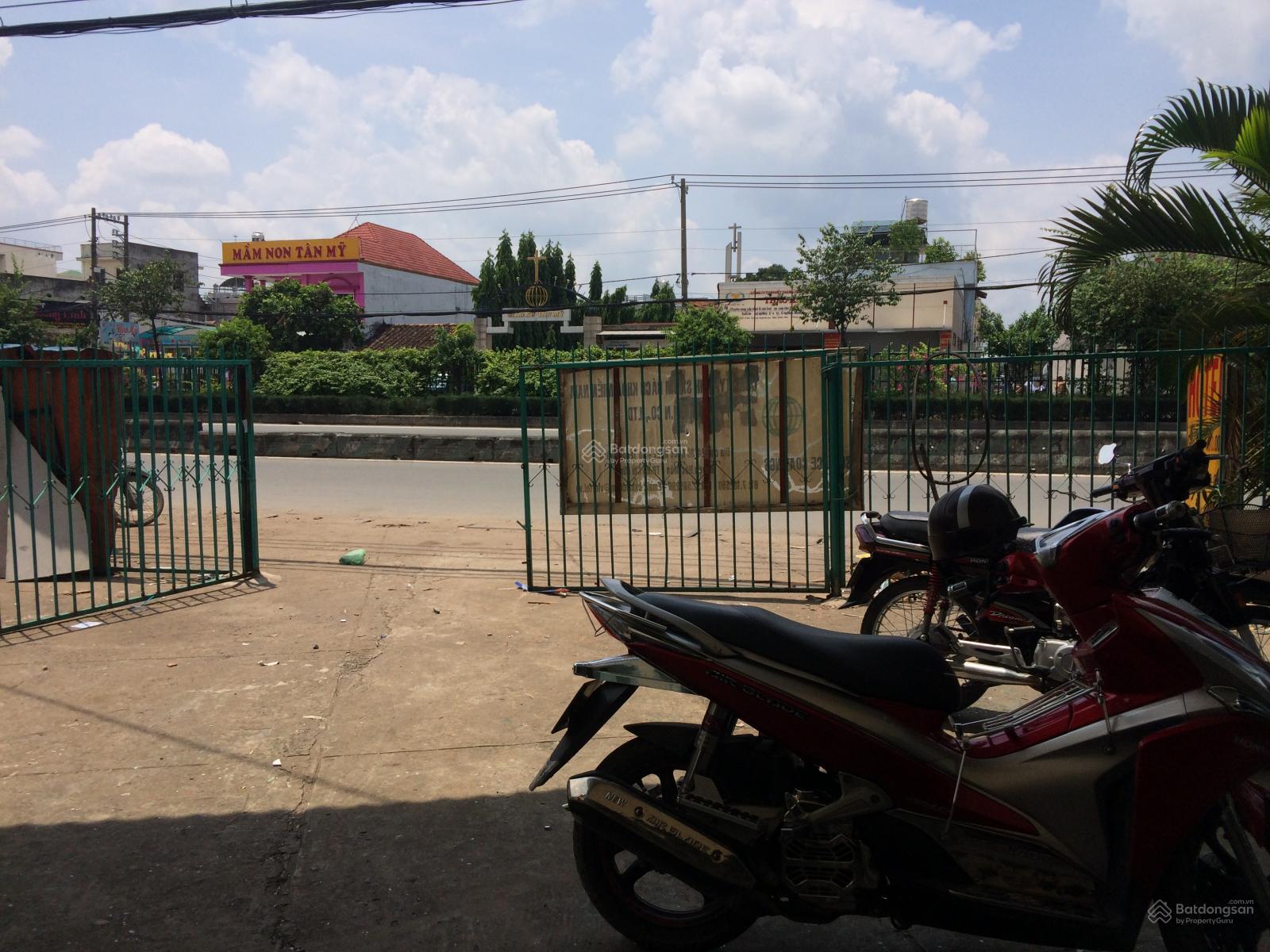 Nhà xưởng cho thuê phường Bình Nhâm Thuận An Bình Dương DT: 900m2 giá 40 triệu LH: 0908 561 ***