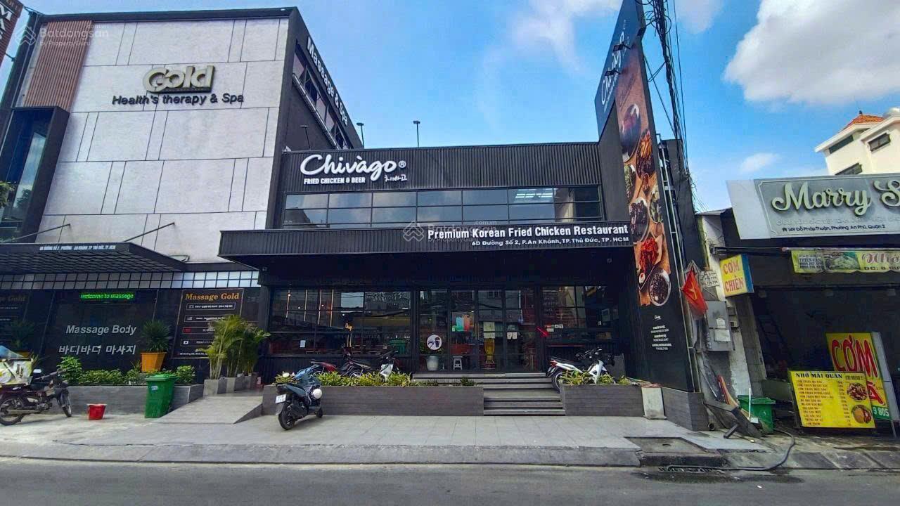 Bán nhà mặt tiền Lê Thánh Tôn - DT: 4.5 x 24m - 2 tầng - Giá bán: 50 tỷ TL - Tin thật 100%