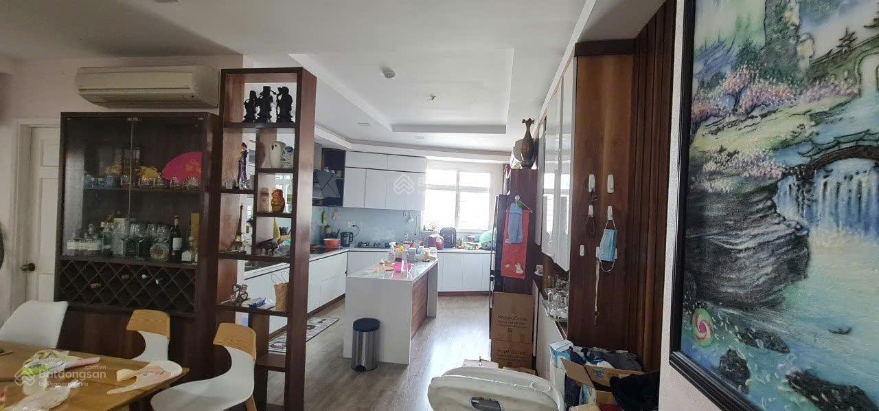 Cần bán căn hộ chung cư H2 Hoàng Diệu, P. 8, Quận 4