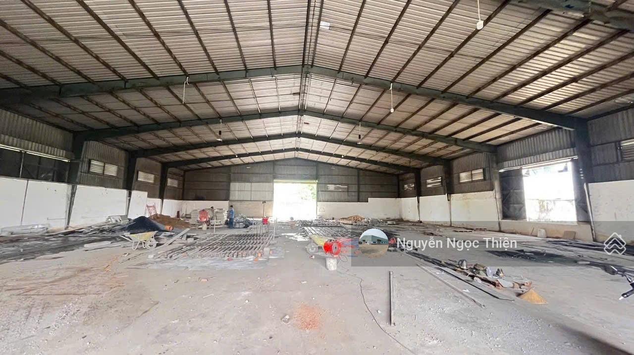 Cho thuê xưởng 1300m2 Dĩ An, Bình Dương (giáp Thủ Đức, Suối Tiên)