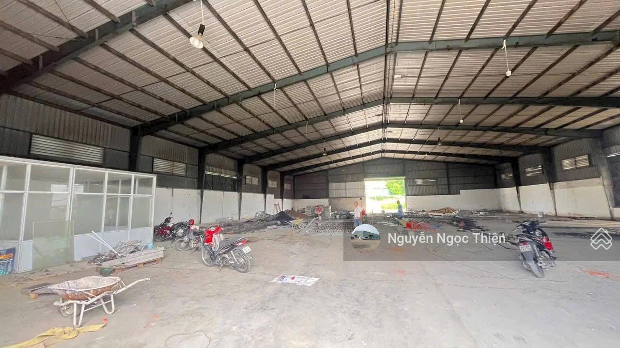 Cho thuê xưởng 1300m2 Dĩ An, Bình Dương (giáp Thủ Đức, Suối Tiên)