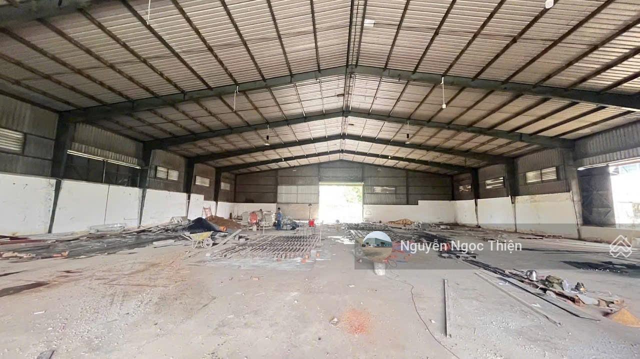Cho thuê xưởng 1300m2 Dĩ An, Bình Dương (giáp Thủ Đức, Suối Tiên)