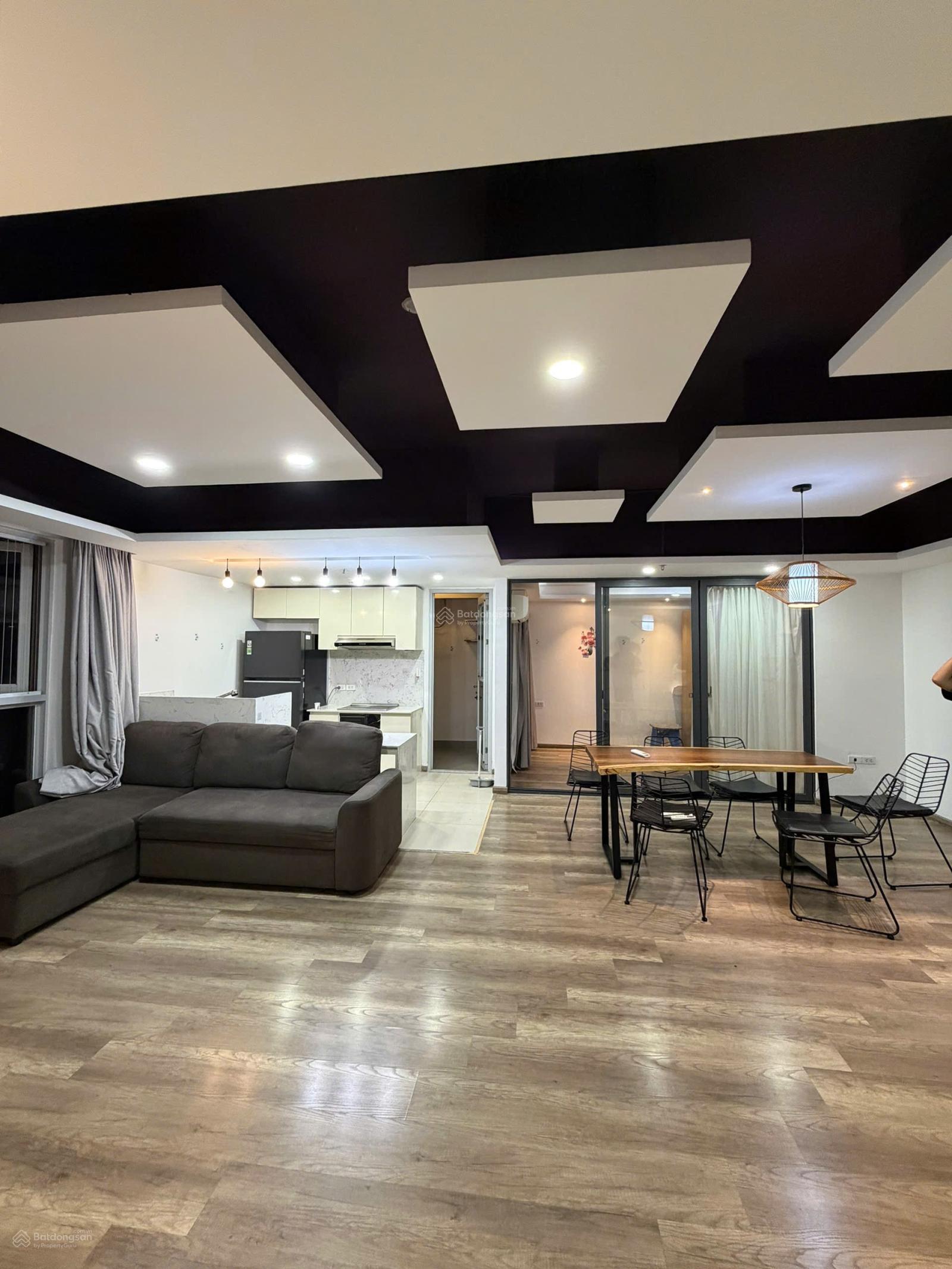 Cần bán căn hộ Cosmo City. DT: 80m2 2PN - 2WC. Giá bán : 4.65 tỷ. Đã có sổ hồng. Có hỗ trợ vay bank