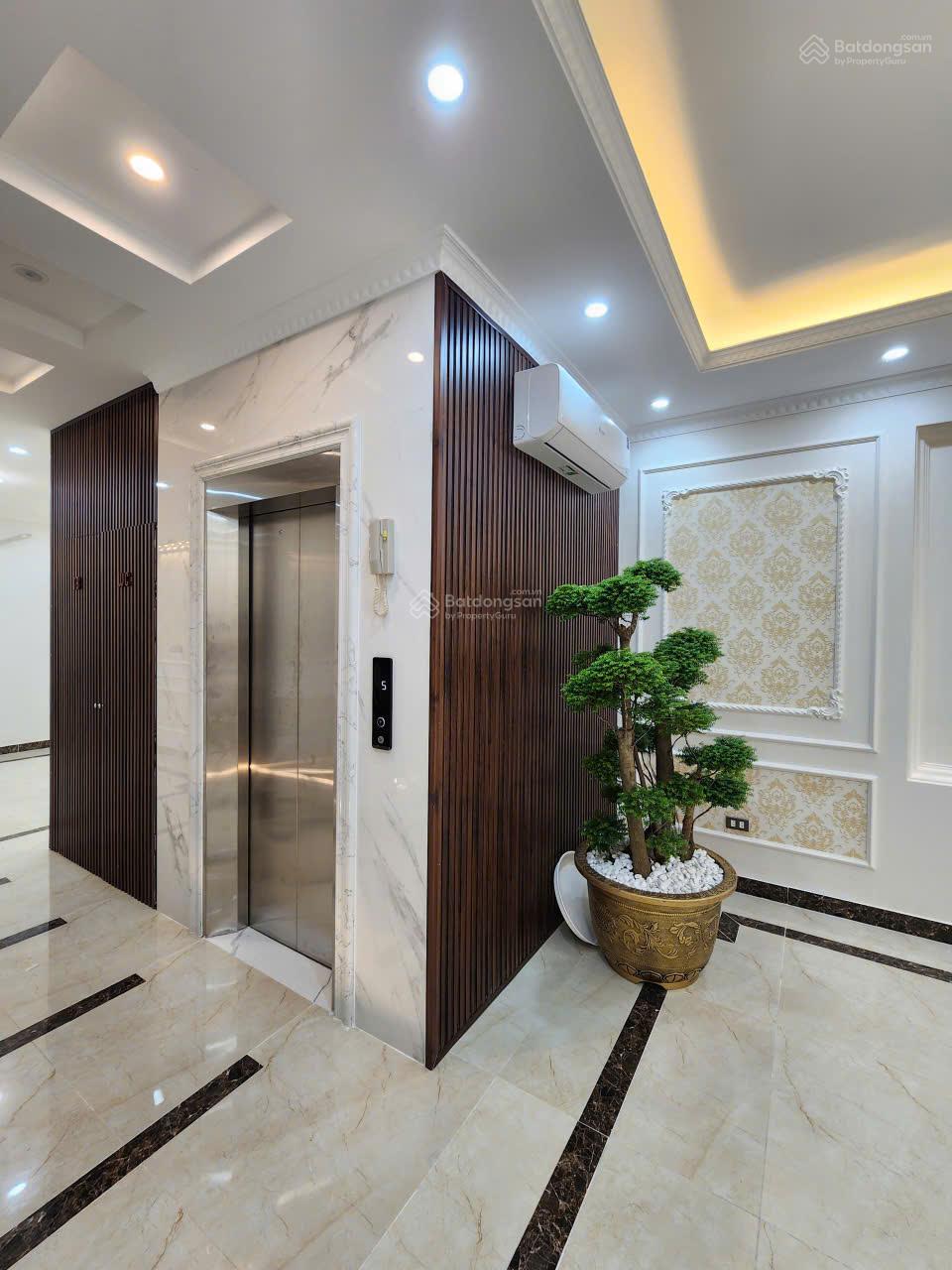 Quá đẹp!! Bán 50m2 đất PL Quân Đội Hoàng Hoa Thám, Vĩnh Phúc, Ba Đình