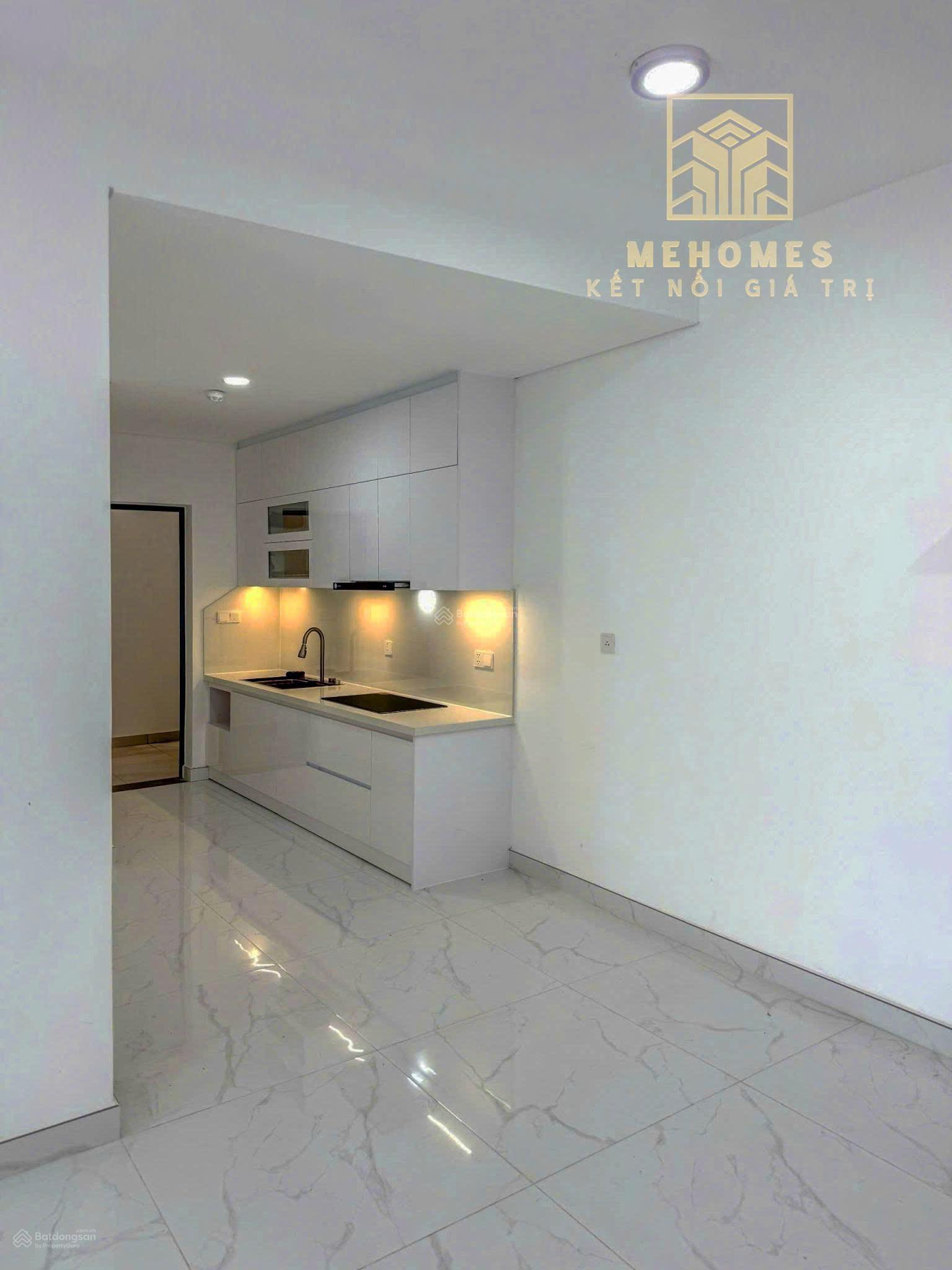 Cho thuê căn Diamond Alnata, 2PN(85m2) bao phí QL, full nội thất, view Đông Nam, giá 17tr/tháng