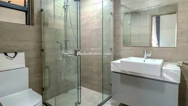 Cho thuê căn Diamond Alnata, 2PN(85m2) bao phí QL, full nội thất, view Đông Nam, giá 17tr/tháng
