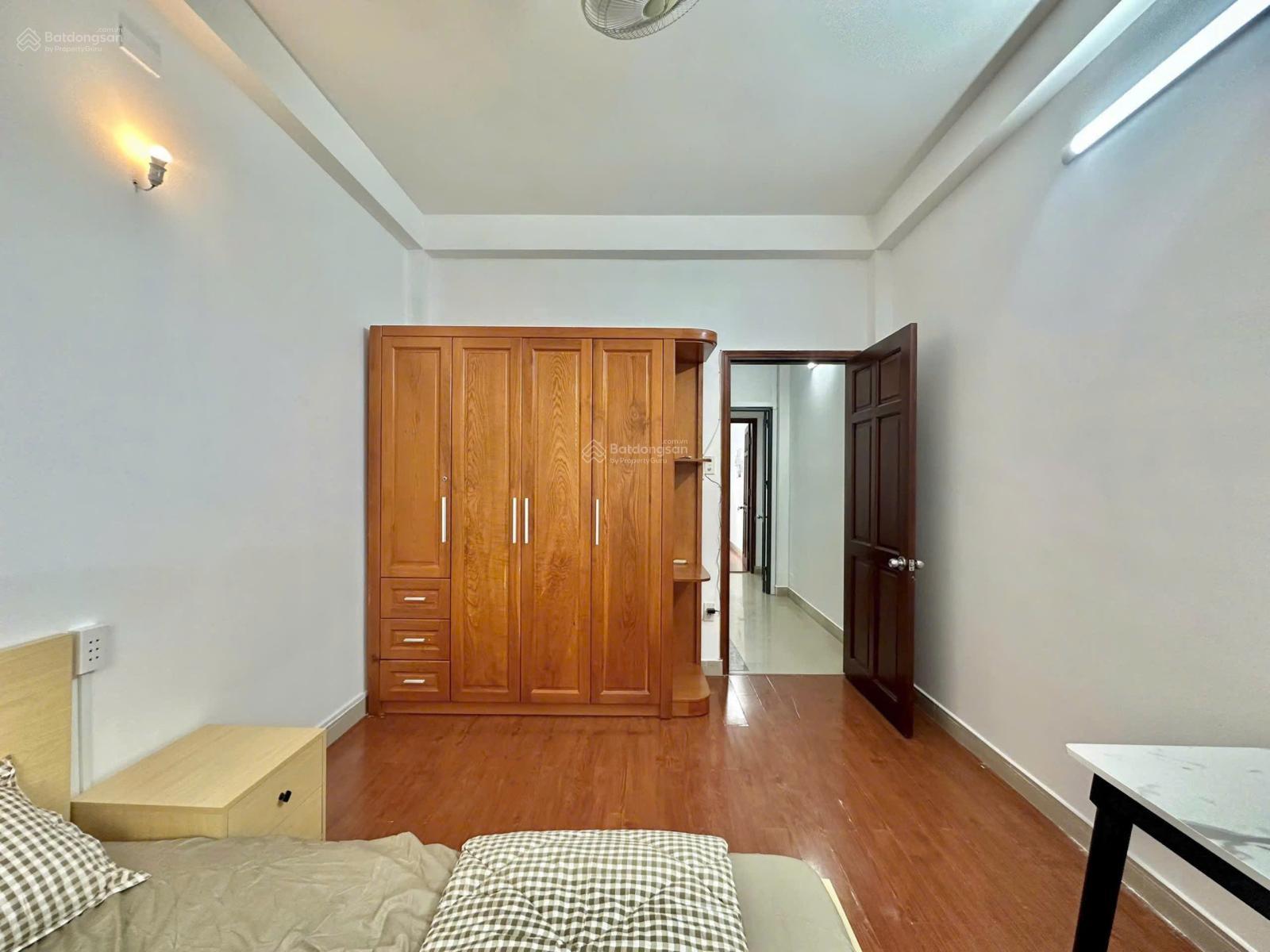 Hẻm oto Nguyễn Trãi-p2-Q5- 4x14m cn 50m2 KC: trệt lửng+2 Tầng cho thuê 22tr/thang Giá : 10ty