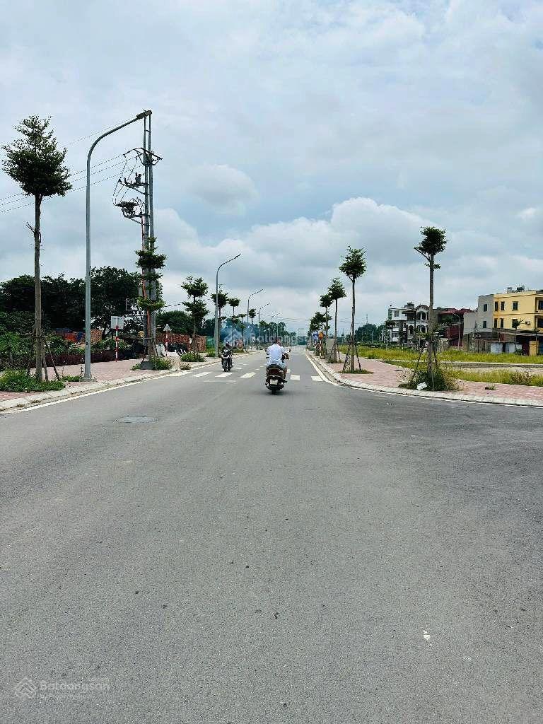 Mảnh đất 80M - F0, mặt tiền 6M phân lô vỉa hè siêu rộng kinh doanh tại Khu Linh Đàm - Kim Giang Mảnh đất 80M - F0, mặt tiền 6M phân lô vỉa hè siêu rộng kinh doanh tại Khu Linh Đàm - Kim Giang