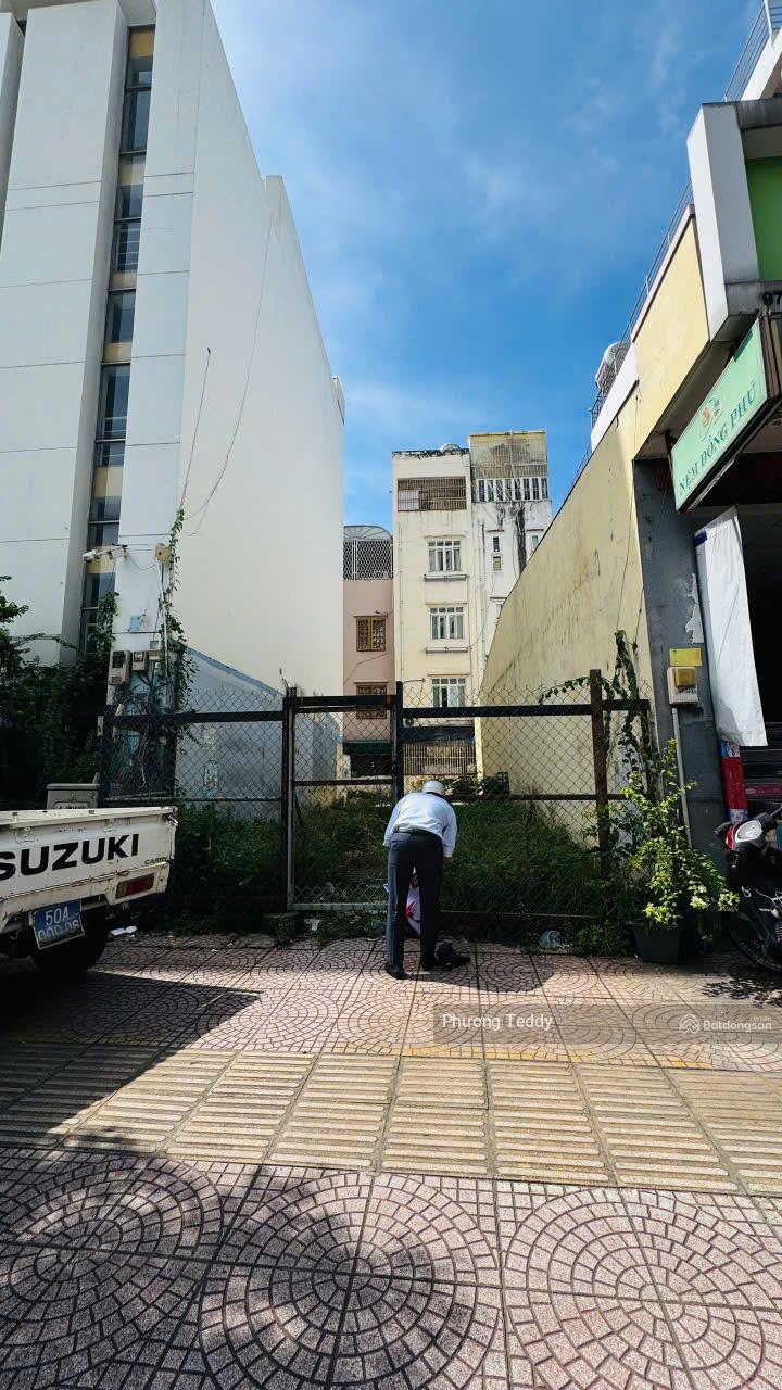 Vị trí vàng - Đầu tư lợi nhuận cao! Bán siêu phẩm mặt tiền Khánh Hội, Quận 4 (5.5x 20m), giá 32 tỷ