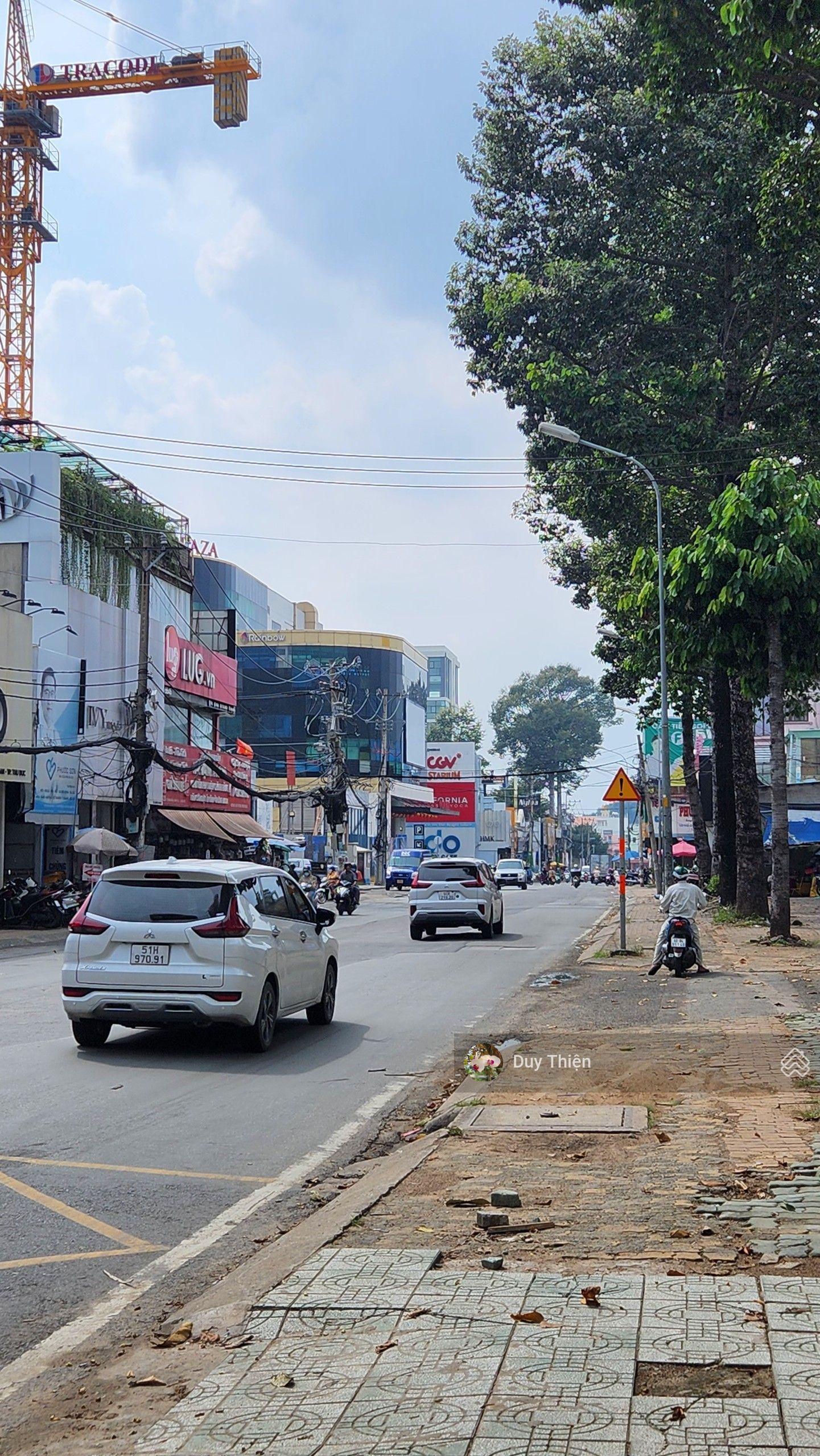 Cho thuê nhà MT Võ Văn Ngân, Tp Thủ Đức, DT 8x18 1 trệt 2 lầu. Giá 110tr/ tháng. LH 0901 686 *** Cho thuê nhà MT Võ Văn Ngân, Tp Thủ Đức, DT 8x18 1 trệt 2 lầu. Giá 110tr/ tháng. LH 0901 686 ***