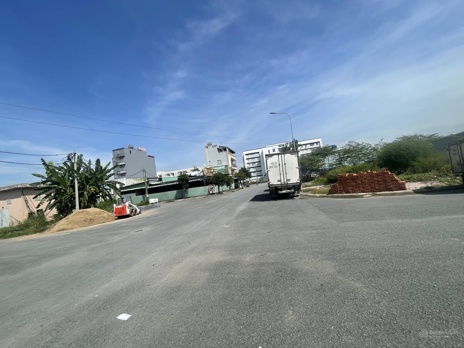 KDC Long Hậu Lô nhì mặt sau đường 60 m . Vị trí kinh doanh. Giá chỉ 3.1 tỷ /90 m2 L/ H 0937 161 ***