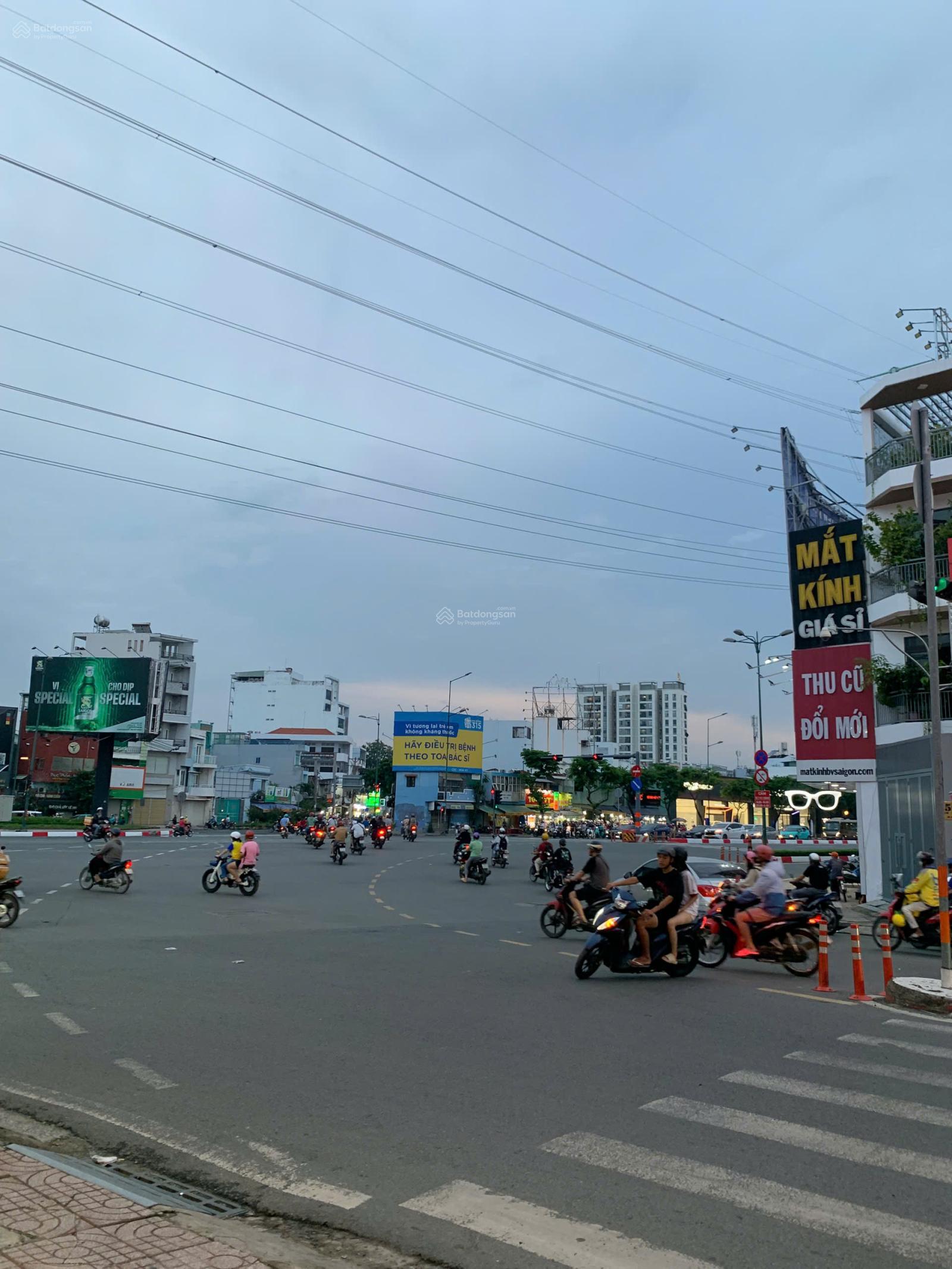 Chính chủ Bán nhà mới mặt tiền kinh doanh Lê Quang Định, P1, Gò Vấp, DT 4x15m, 4 tầng, giá 17,5 tỷ