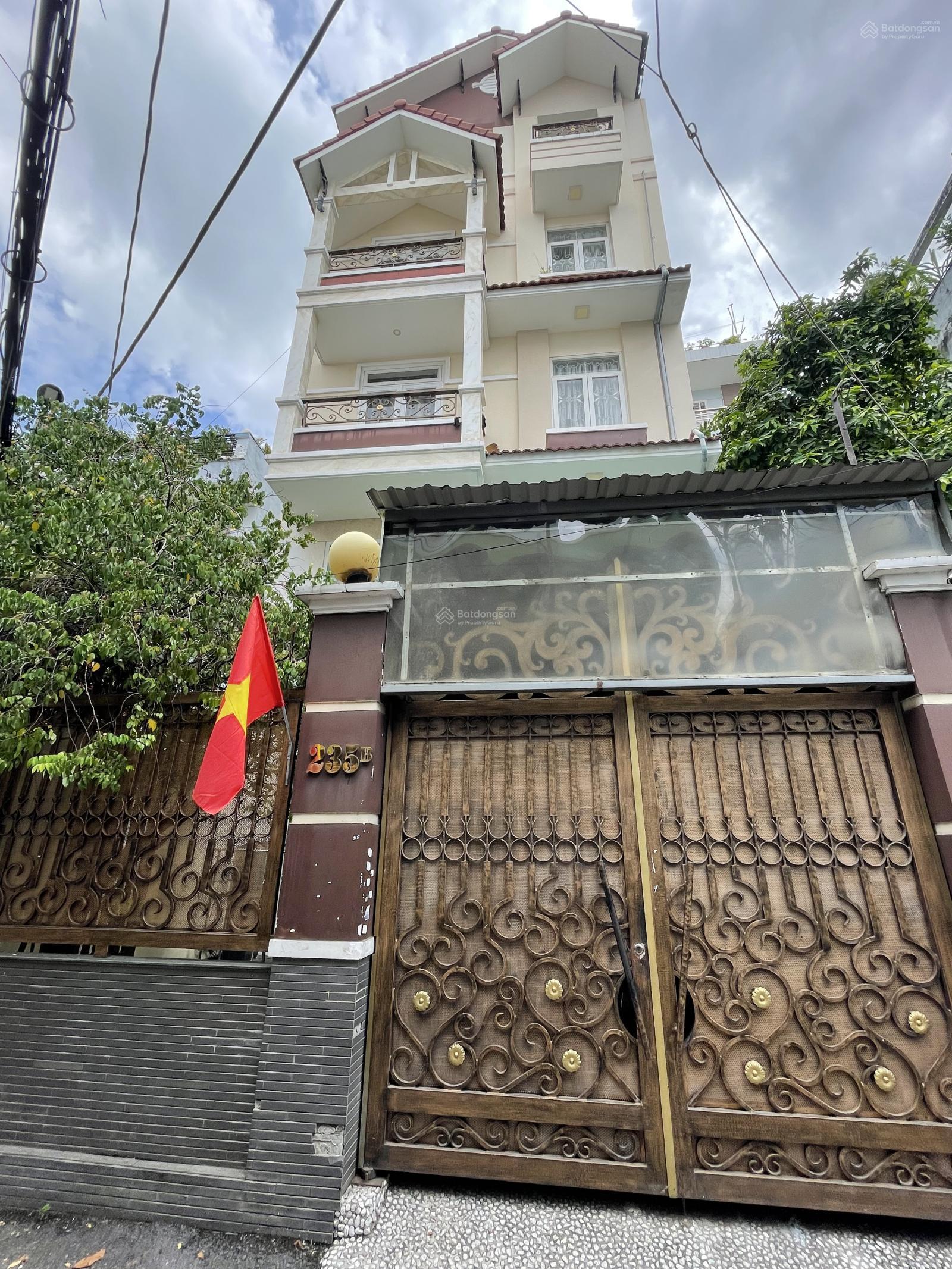 Nhà Góc 2 MT Hoàng Hoa Thám, P5, Quận Phú Nhuận DT: 6,5 x 15m 5 tầng 9PN HD 55tr giá chỉ 18,5 tỷ