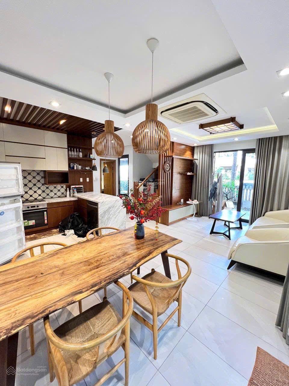 Cho thuê biệt thự Valora Fuji 13mx13m 2L3PN 26tr gần Liên Phường, Đỗ Xuân Hợp. LH 0901 193 *** Cho thuê biệt thự Valora Fuji 13mx13m 2L3PN 26tr gần Liên Phường, Đỗ Xuân Hợp. LH 0901 193 ***