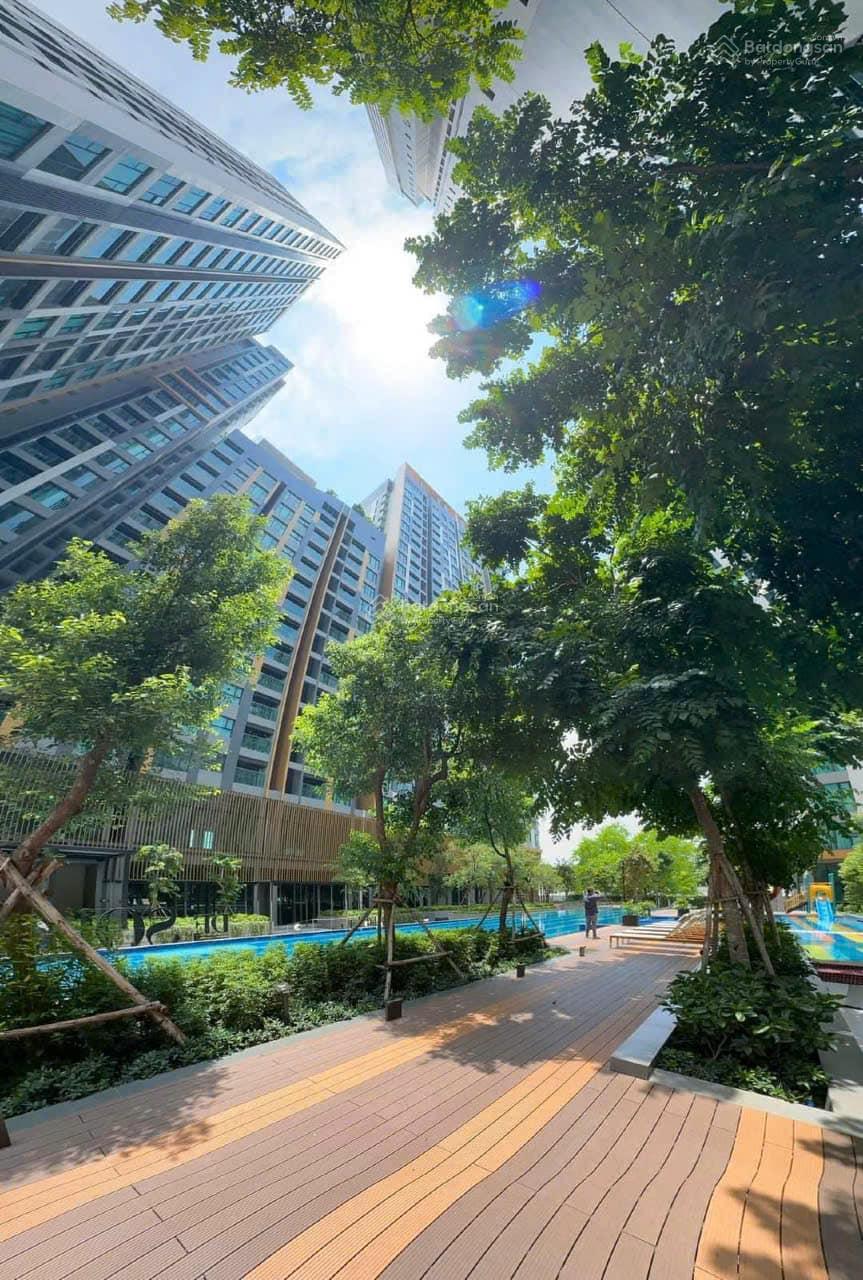 MrĐăng bán 2PN full nội thất và cần tìm 2PN tòa A3 view ngoài (Add zalo để cập nhật căn mới)