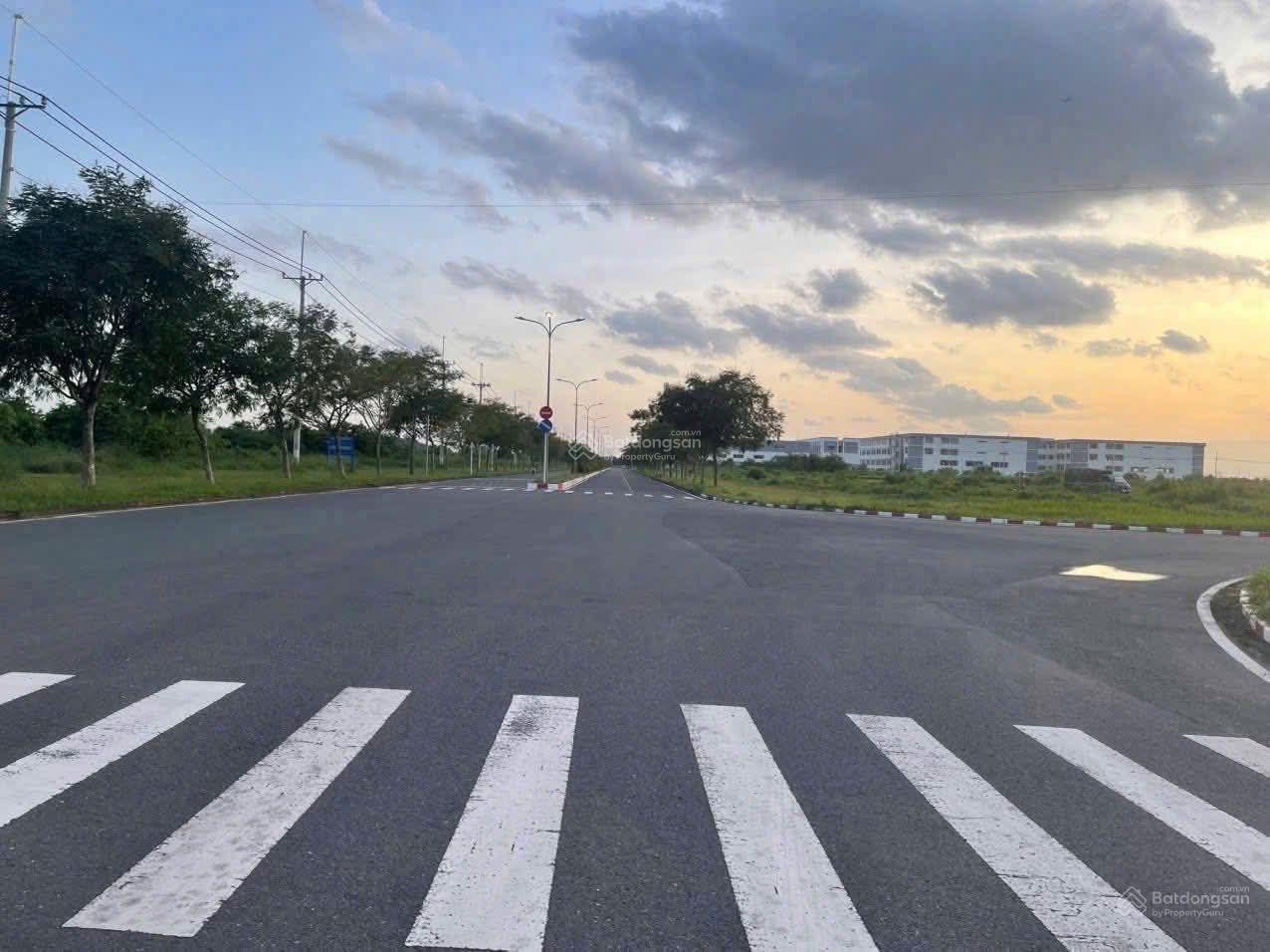 Bán đất KCN Cái Mép, Bà Rịa Vũng Tàu, 9000 - 15000m2, giá 2.5tr/m2 Bán đất KCN Cái Mép, Bà Rịa Vũng Tàu, 9000 - 15000m2, giá 2.5tr/m2