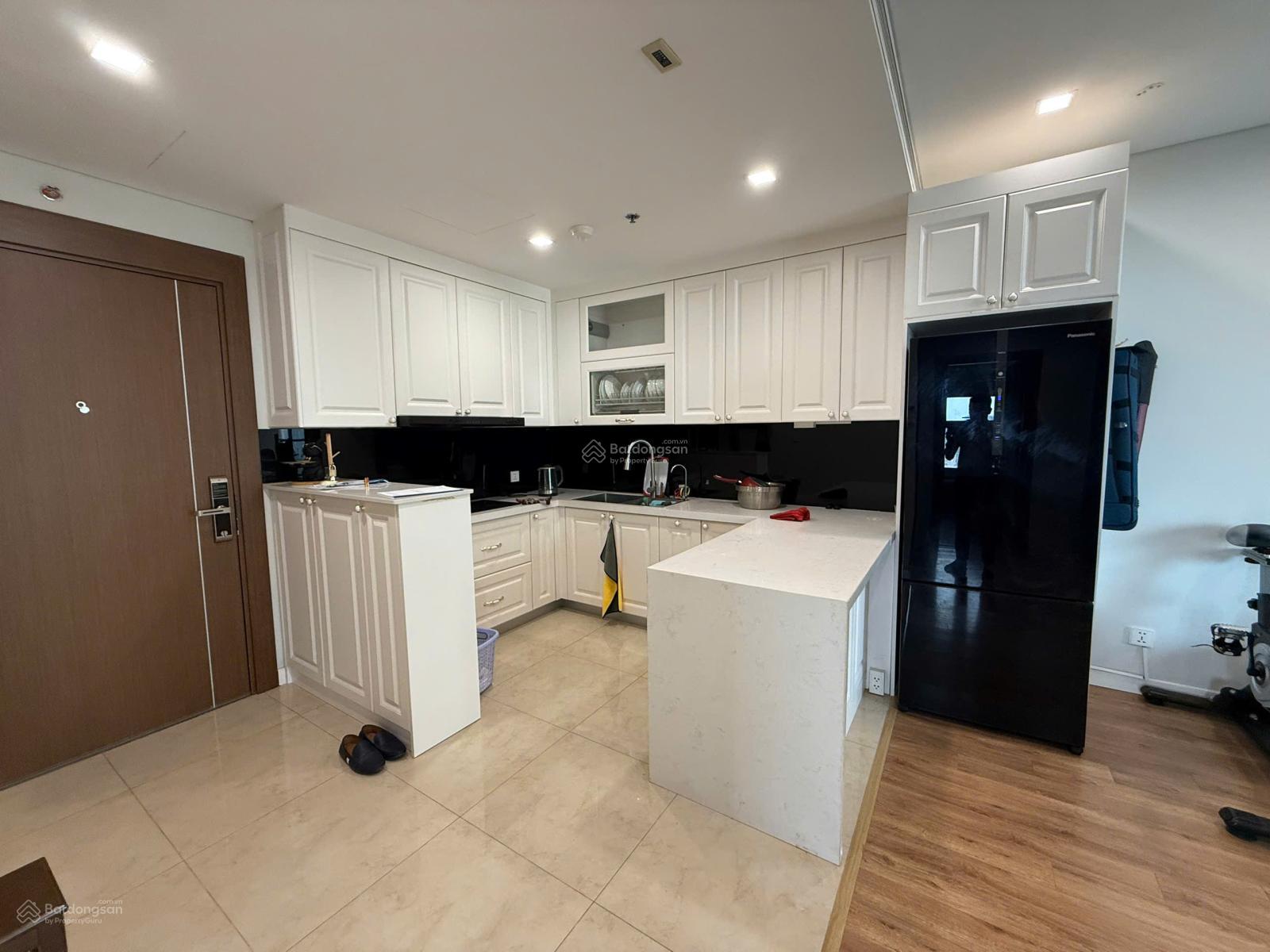 Chính chủ bán nhanh căn 76m2, 2N 2WC sẵn sổ full nội thất dự án Imperia Garden giá 8 tỷ Chính chủ bán nhanh căn 76m2, 2N 2WC sẵn sổ full nội thất dự án Imperia Garden giá 8 tỷ