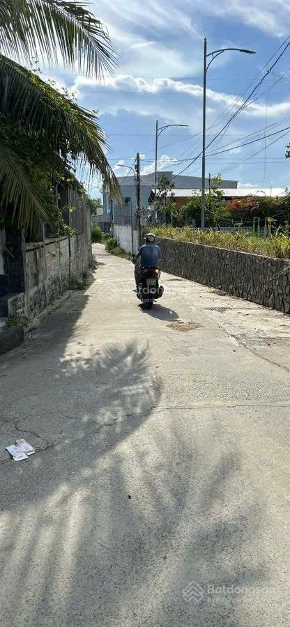 Cần bán lô đất 91m2 - Khái Tây - Hoà Quý - NHS - TP ĐN - giá chỉ 2 tỷ 3 - gần FPT sát Làng Đại Học