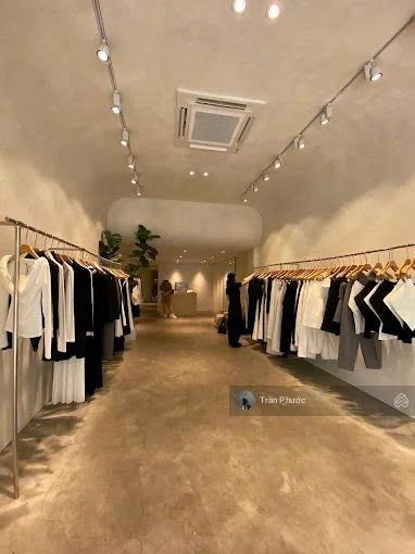 Nhà MT 57 Nguyễn Trãi Quận 1 DT: 4x22m 1 trệt 1 lầu sân thượng, trống suốt