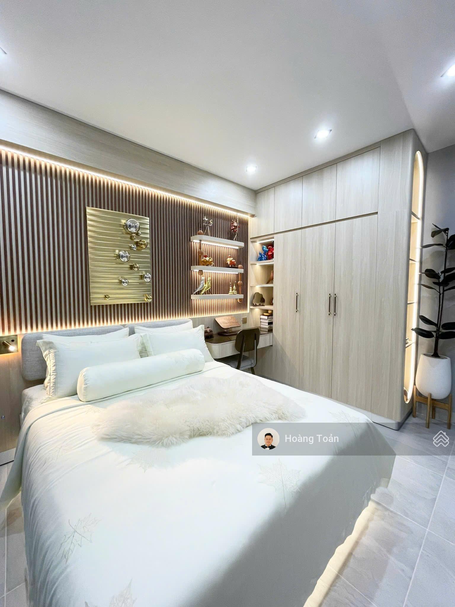 Cần bán nhanh căn hộ Green View, 116m2, 3PN, 2WC full nội thất giá 8.7 tỷ, LH: 0947 800 *** em toản