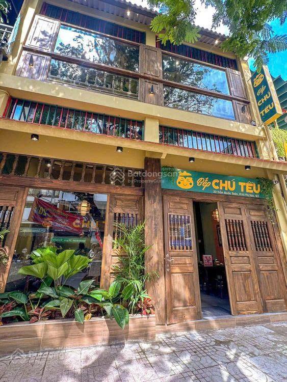 Cho thuê nhà MT Trần Quốc Toản, Quận 3, DT 8.5x12m, trệt lửng 1 lầu, giá 55 tr/th