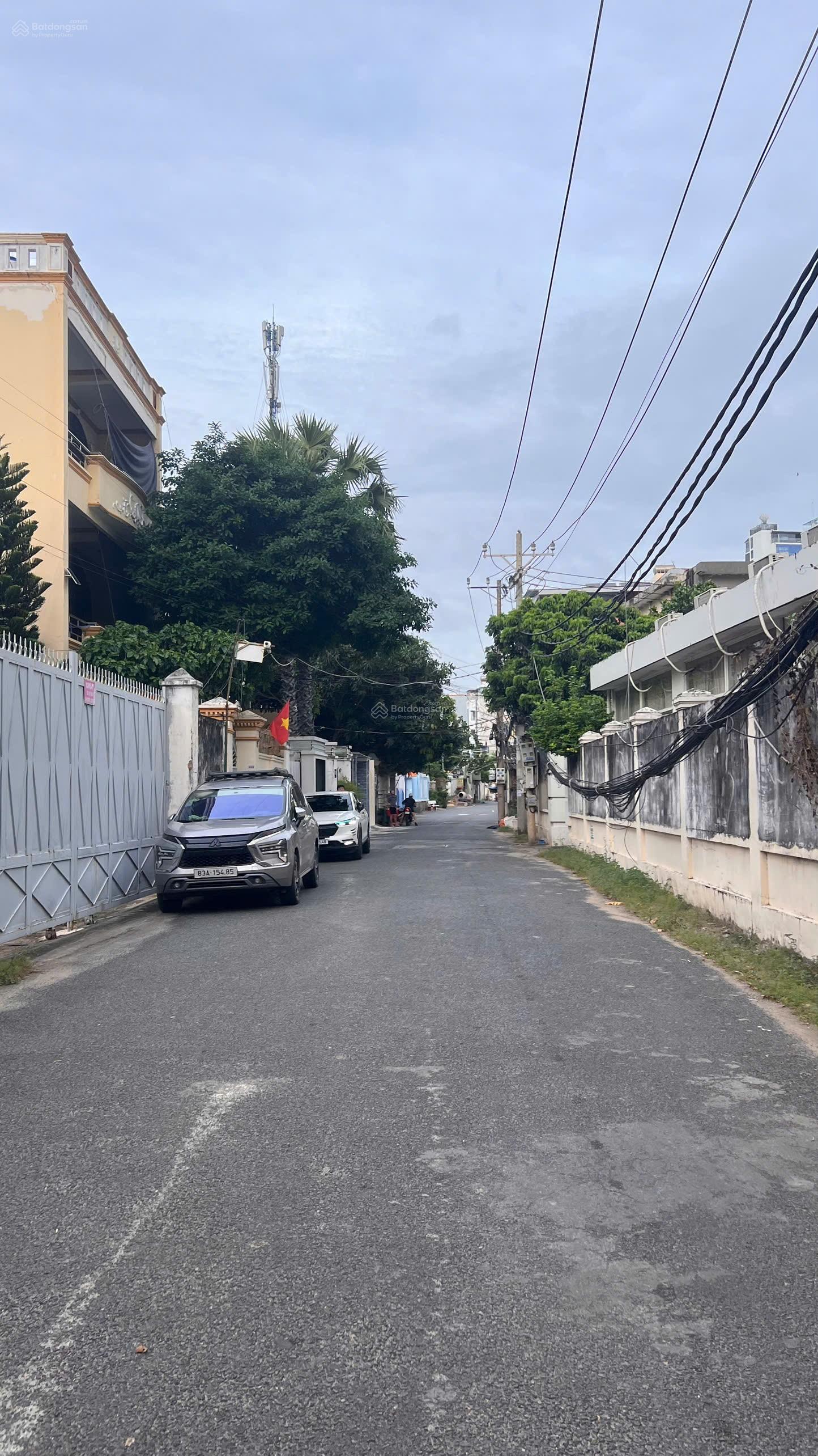 Bán nhà 1T2L hoàn công - đi bộ tắm biển Thùy Vân Bán nhà 1T2L hoàn công - đi bộ tắm biển Thùy Vân