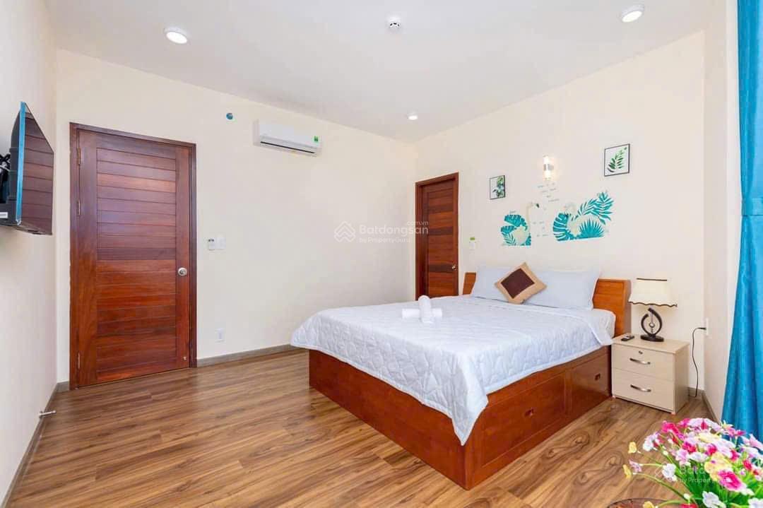Bán căn góc Goldsea view biển 74m2,2pn,2wc giá 4,2 tỷ.Call 0989 116 *** Mr Hà.