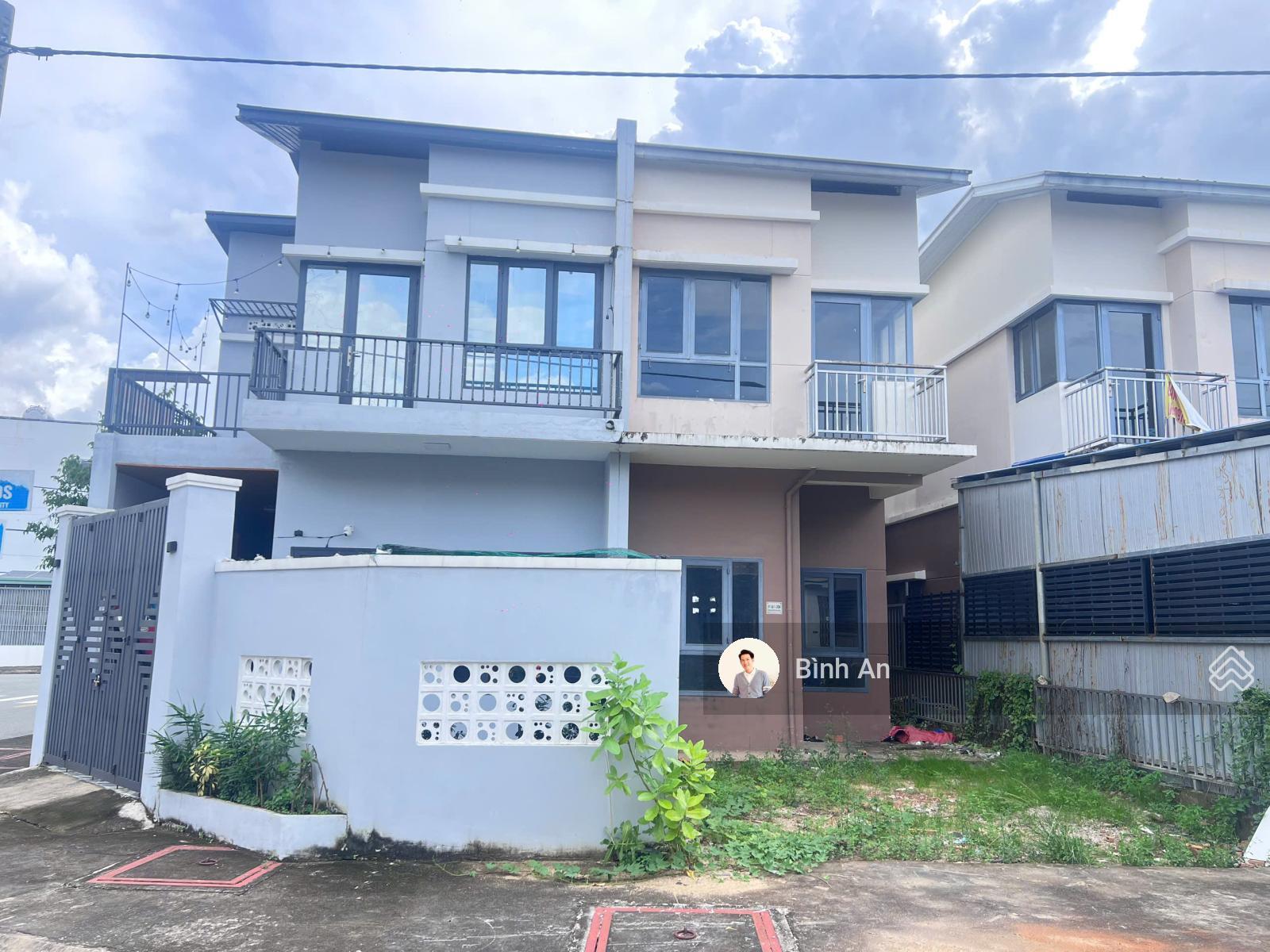 Bán căn tứ lập 1 trệt 1 lầu tại KĐT Oasis City, sổ hồng sẵn, hỗ trợ vay, Giá 1,55 tỷ