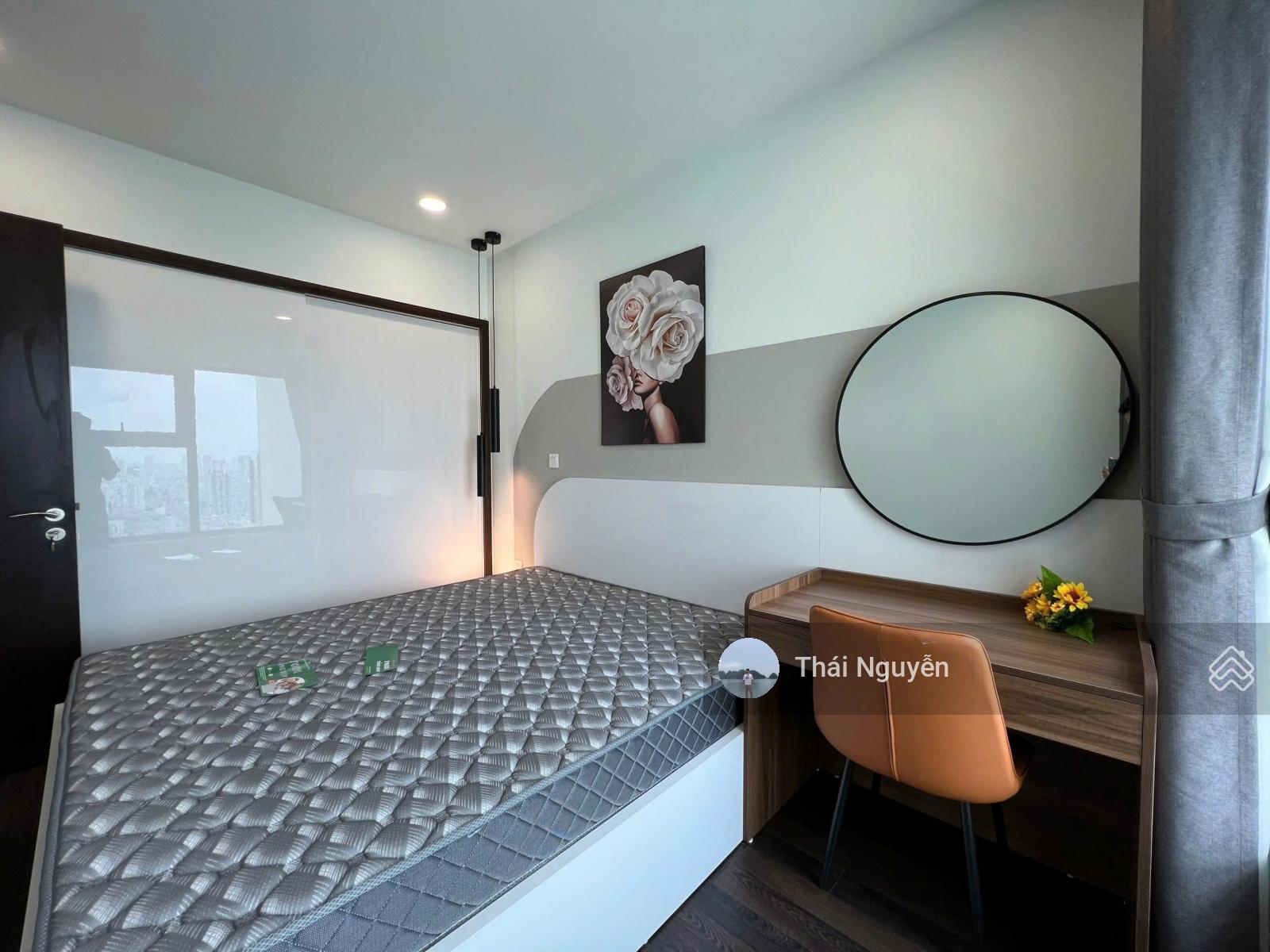 (Giá chuẩn) bán căn góc 3PN-2WC 131m2 tòa The Light, ban công ĐN, full đồ, slot ô tô. Giá 10,5 tỷ