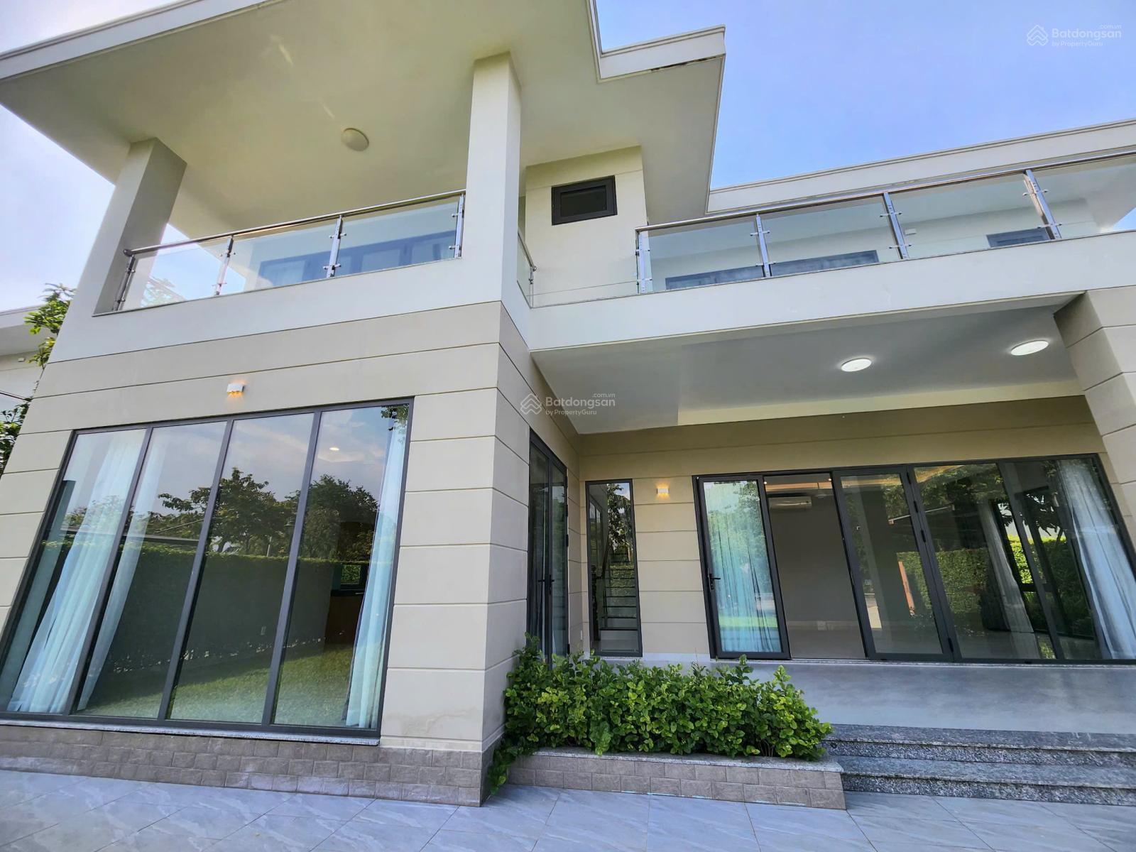 Biệt thự 6pn đẳng cấp Villa Hill Lê Văn Việt Q9 cho thuê giá rất tốt - chỉ 72tr bao gồm thuế và PQL Biệt thự 6pn đẳng cấp Villa Hill Lê Văn Việt Q9 cho thuê giá rất tốt - chỉ 72tr bao gồm thuế và PQL