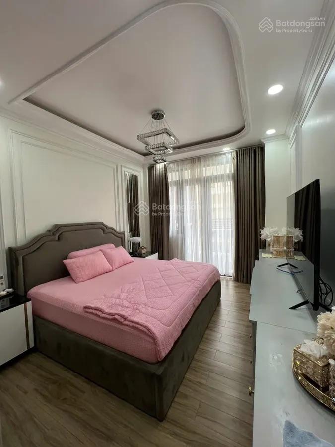 Nhà 7 tầng có hầm Trần Tuấn Khải hẻm xe hơi, Kinh Doanh, gần chợ Hoà Bình, DT 55m2, SHR, Chỉ 17 Tỷ