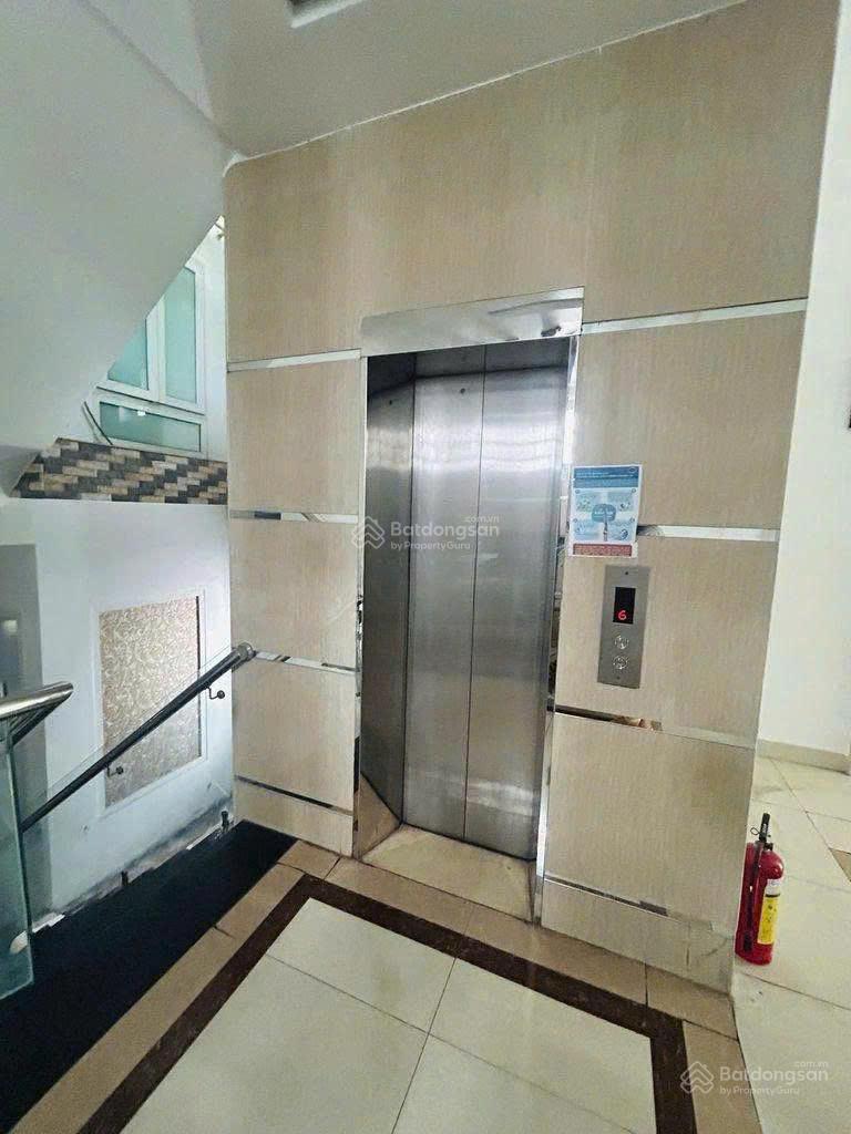 Bán CHDV mặt tiền đường 19, Linh Trung, giá 23 tỷ.