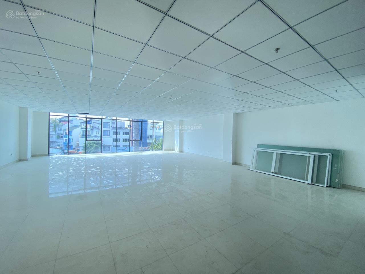 Tòa Nhà Văn Phòng MT Đường Phan Đình Giót, Phường 2. DT: 10x18m. Hầm - 8 Tầng. PCCC. Vị Trí Đẹp