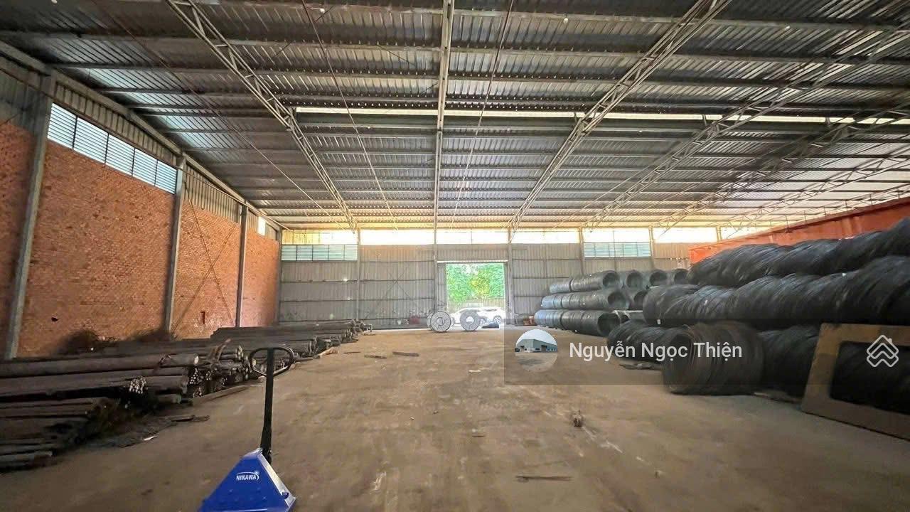 Cho thuê kho 900m2 gần KCX Linh Trung, Thủ Đức