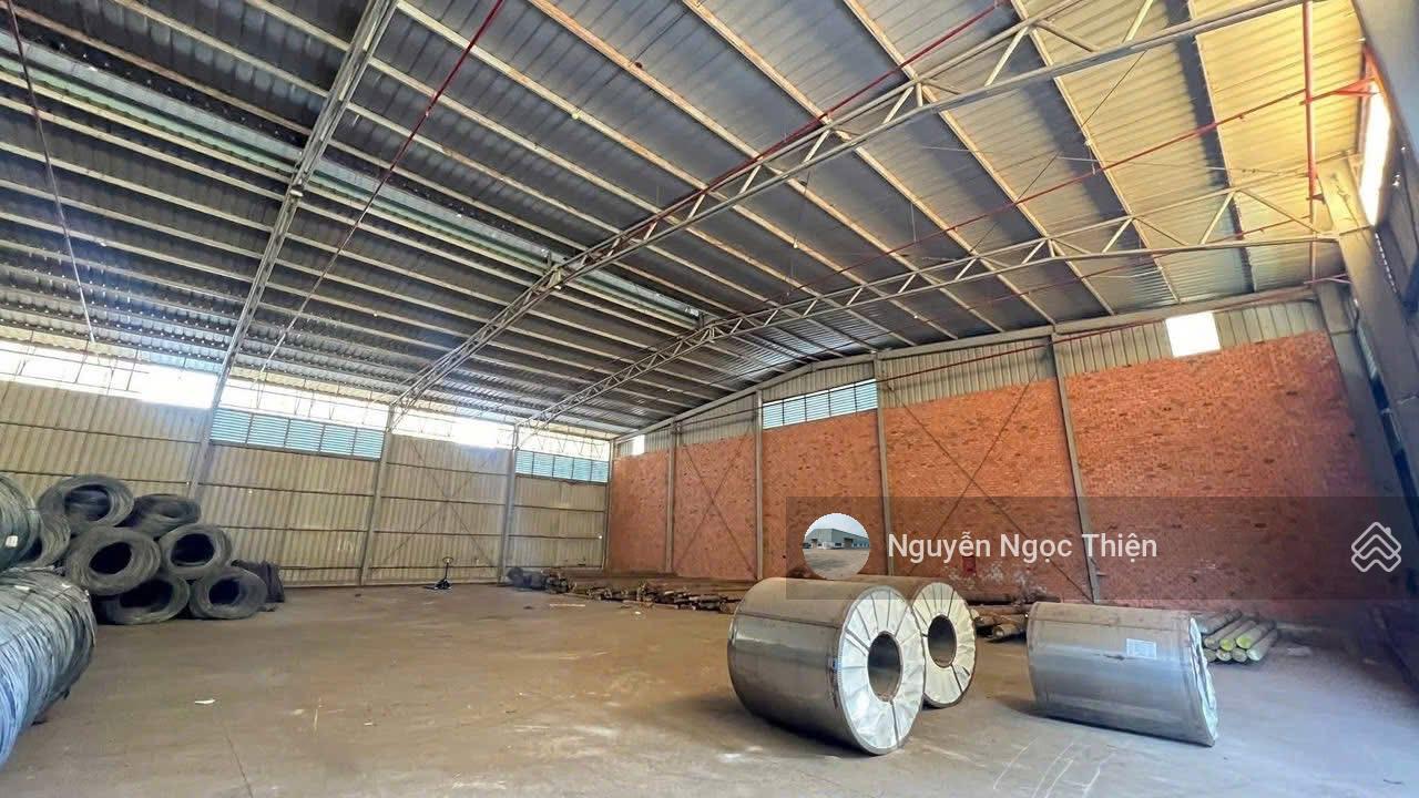 Cho thuê kho 900m2 gần KCX Linh Trung, Thủ Đức