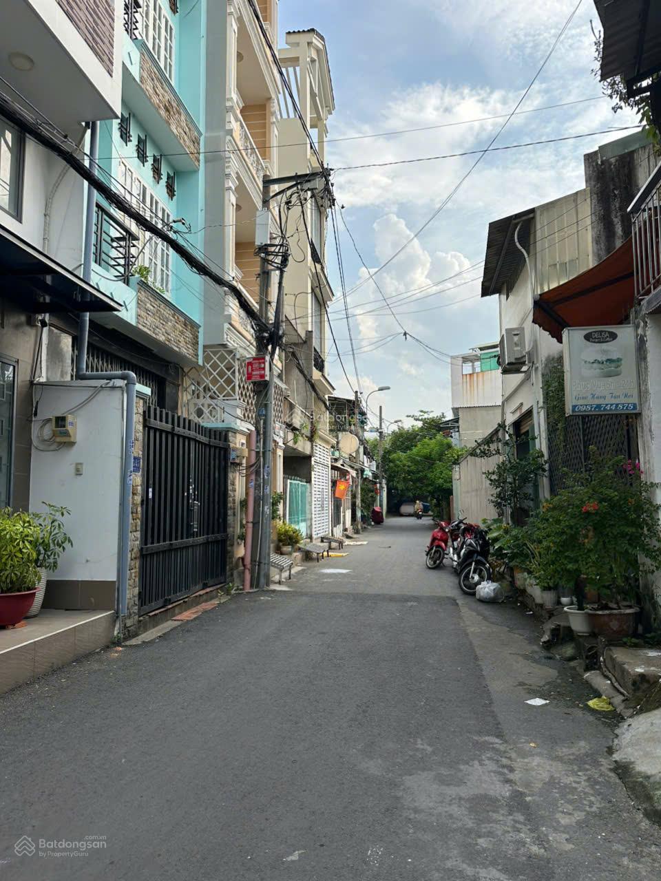 hẻm oto 39 Nguyễn Trãi-Q5- DT: 4x14m cn 50m2 trệt lửng+2 Tầng Giá quanh 10 tỷ