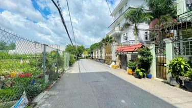 Gia đình bán đất 80m2 gần ngã tư Nguyễn Bình và Lê Văn Lương, chỉ 4 tỷ