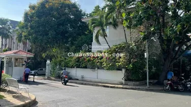 Bán nhanh BTĐL khu Compound Phú Gia, PMH, Q. 7, NTCC, 367m2 4PN 4WC giá chỉ 160 tỷ. LH: 0979 762 ***